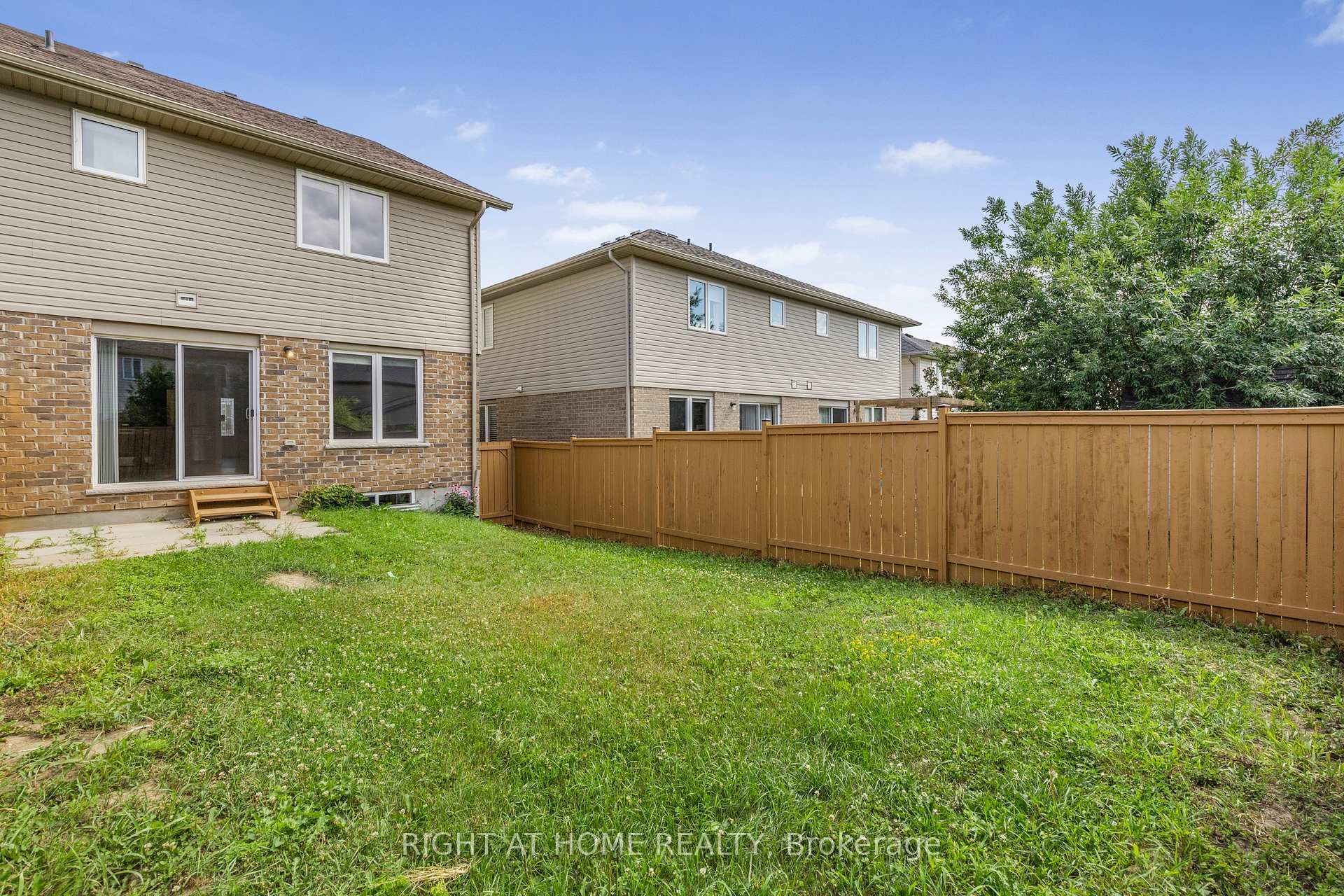 Photo 25 of 84 Couling Crescent, Guelph, Grange Road — HOMEH