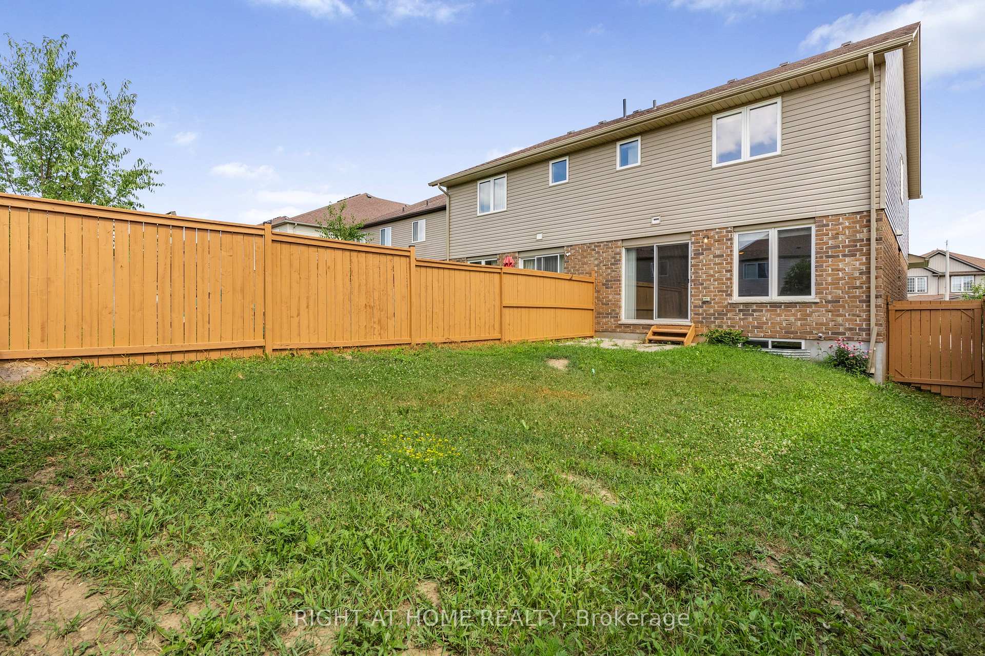 Photo 23 of 84 Couling Crescent, Guelph, Grange Road — HOMEH
