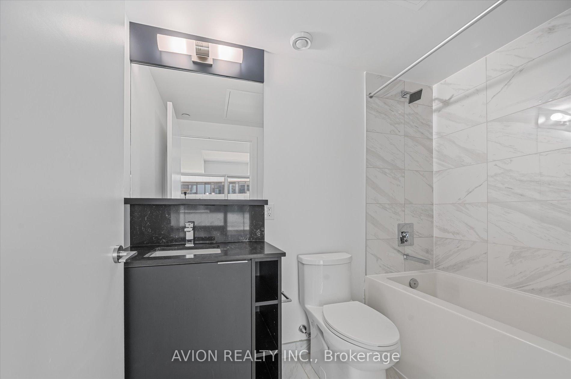 Photo 5 of Unit 3603, 85 Wood Street, Toronto, Church-Yonge Corridor — HOMEH