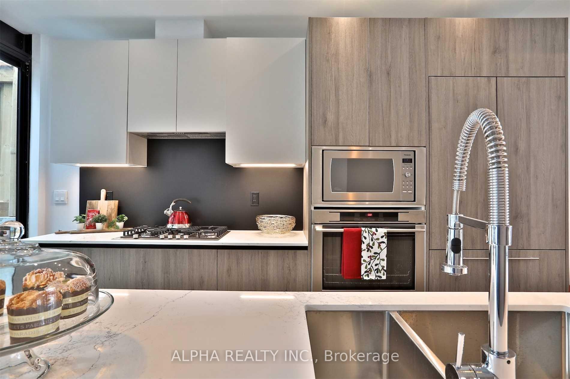 Photo 6 of 129 Roselawn Avenue, Toronto, Yonge-Eglinton — HOMEH