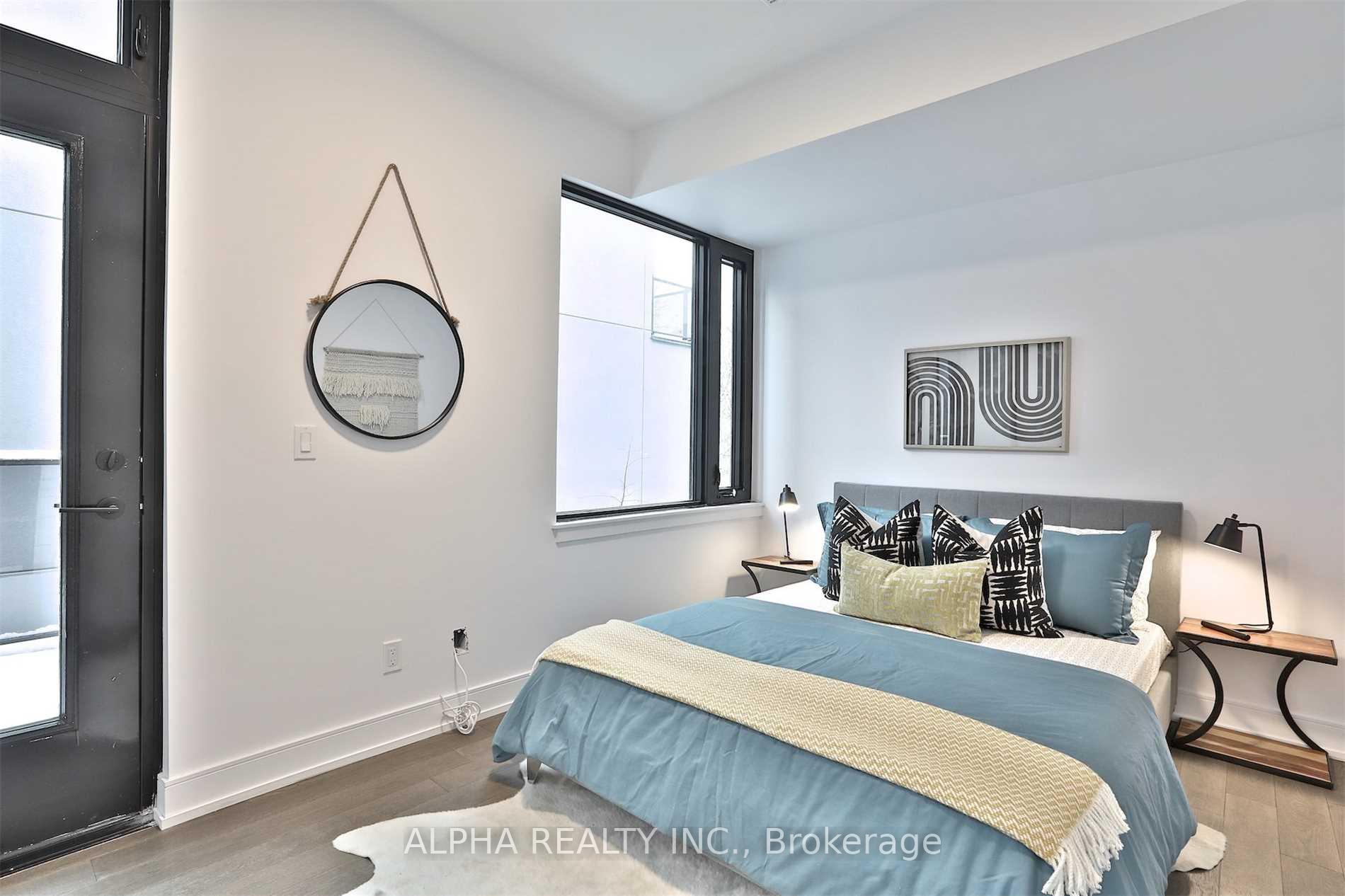 Photo 5 of 129 Roselawn Avenue, Toronto, Yonge-Eglinton — HOMEH