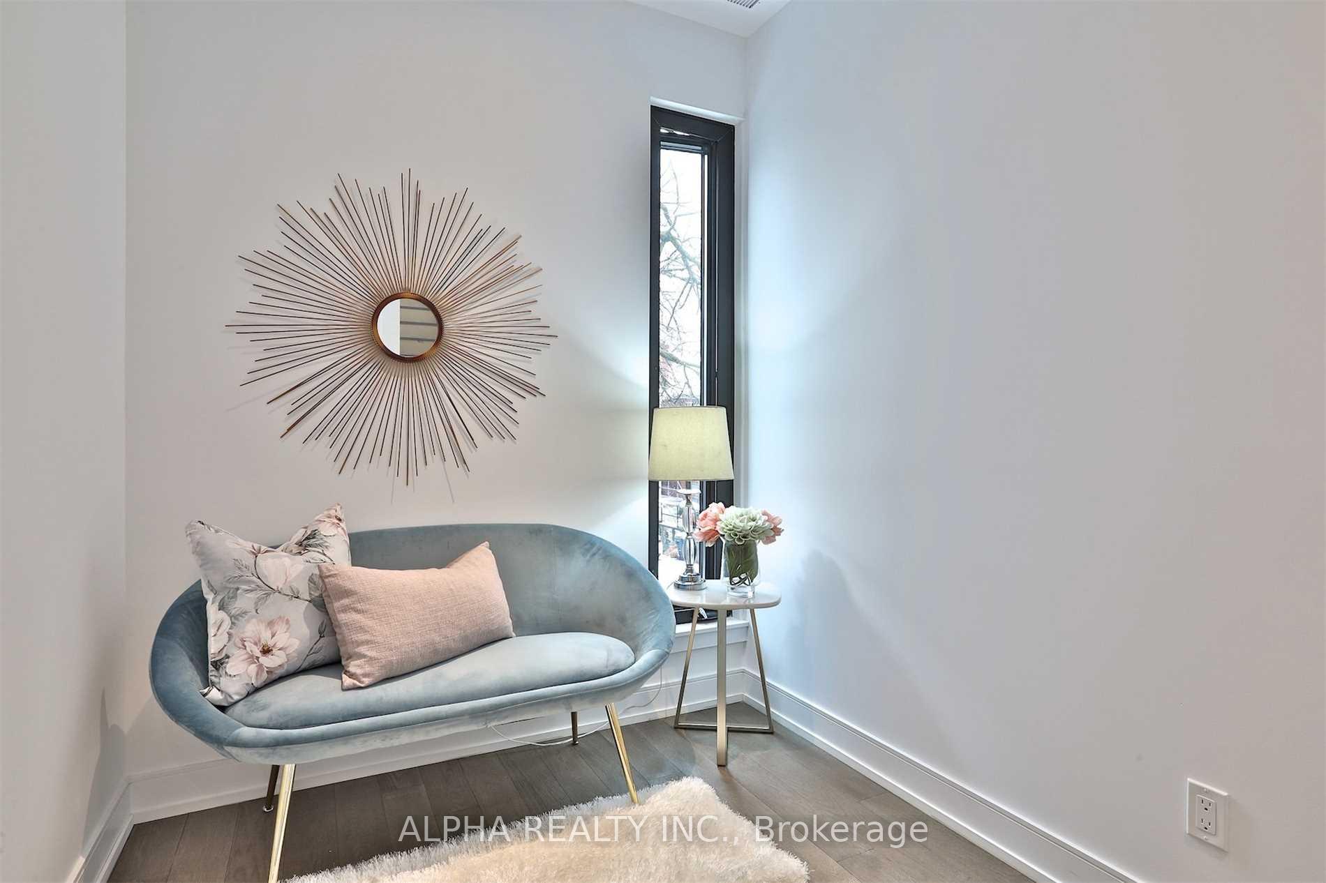 Photo 15 of 129 Roselawn Avenue, Toronto, Yonge-Eglinton — HOMEH