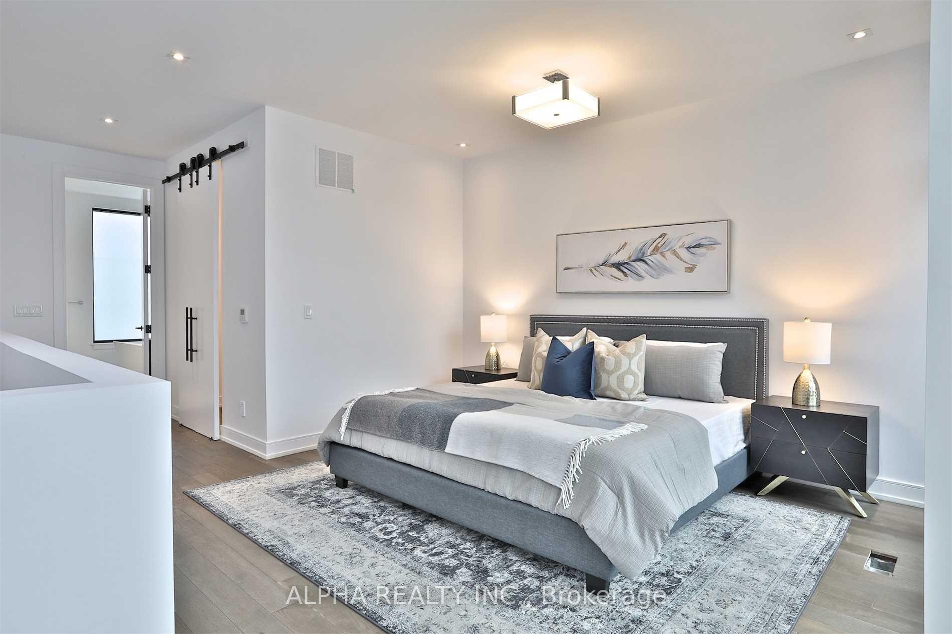 Photo 34 of 129 Roselawn Avenue, Toronto, Yonge-Eglinton — HOMEH