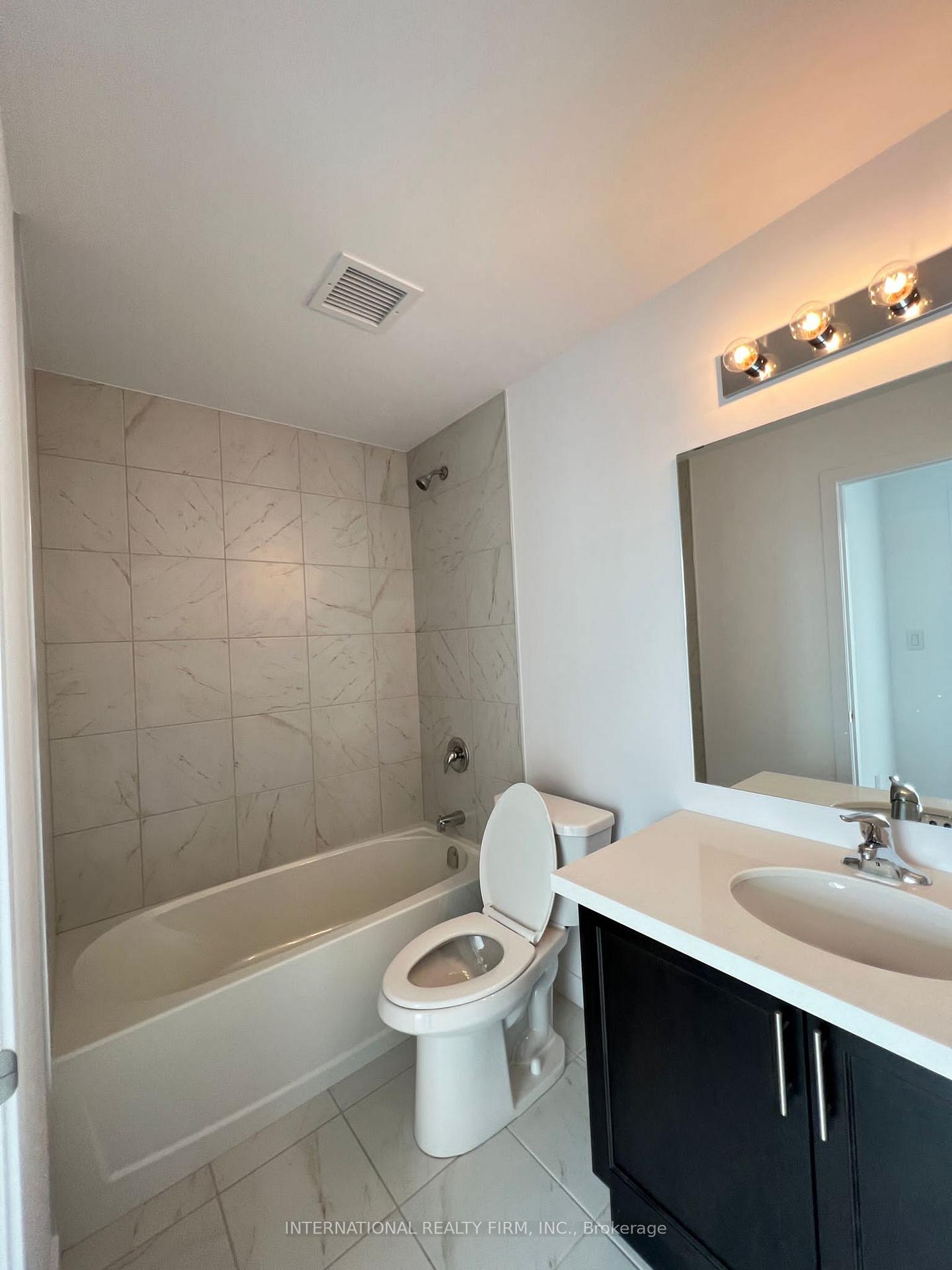 Photo 5 of Unit 305, 460 Dundas St Street, Hamilton, Waterdown — HOMEH