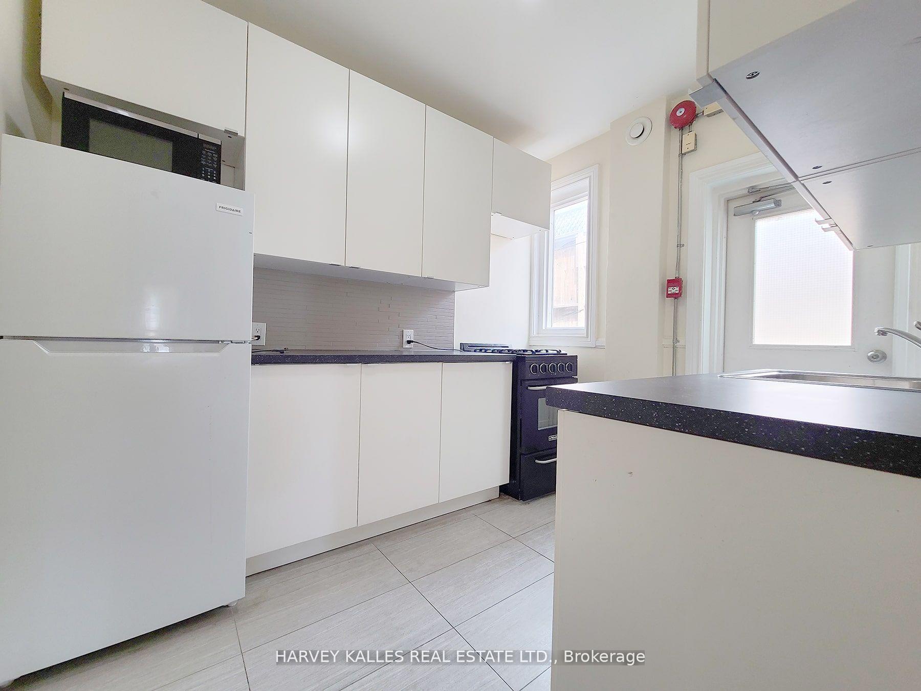 Photo 3 of Unit D, 1108 Yonge Street, Toronto, The Annex — HOMEH