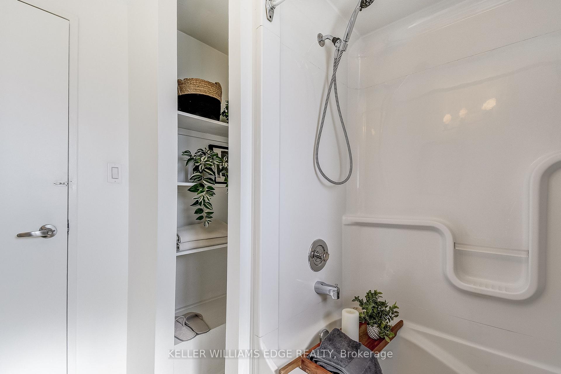 Photo 25 of Unit 3, 1355 Upper Gage Avenue, Hamilton, Gurnett — HOMEH