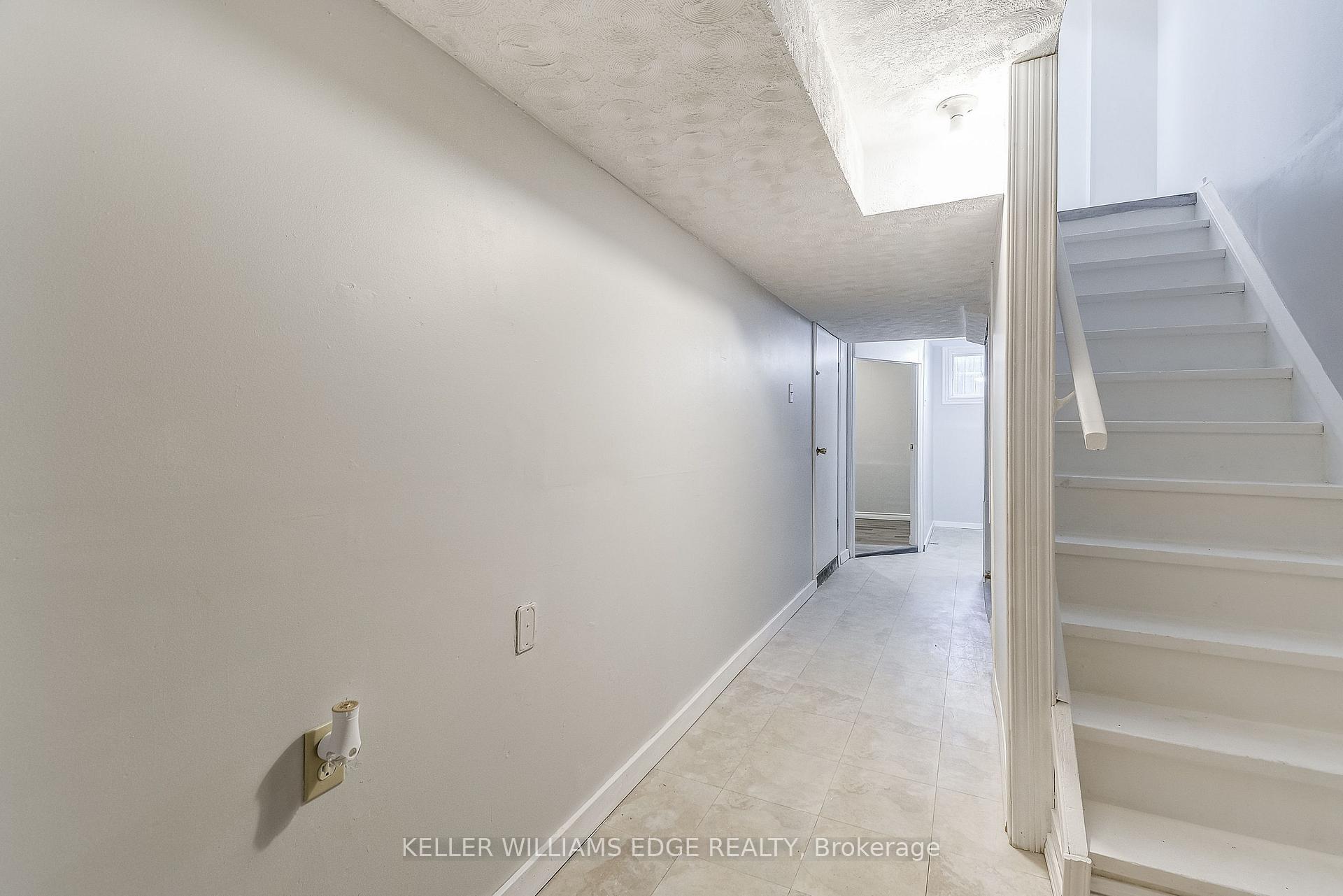 Photo 9 of Unit 3, 1355 Upper Gage Avenue, Hamilton, Gurnett — HOMEH