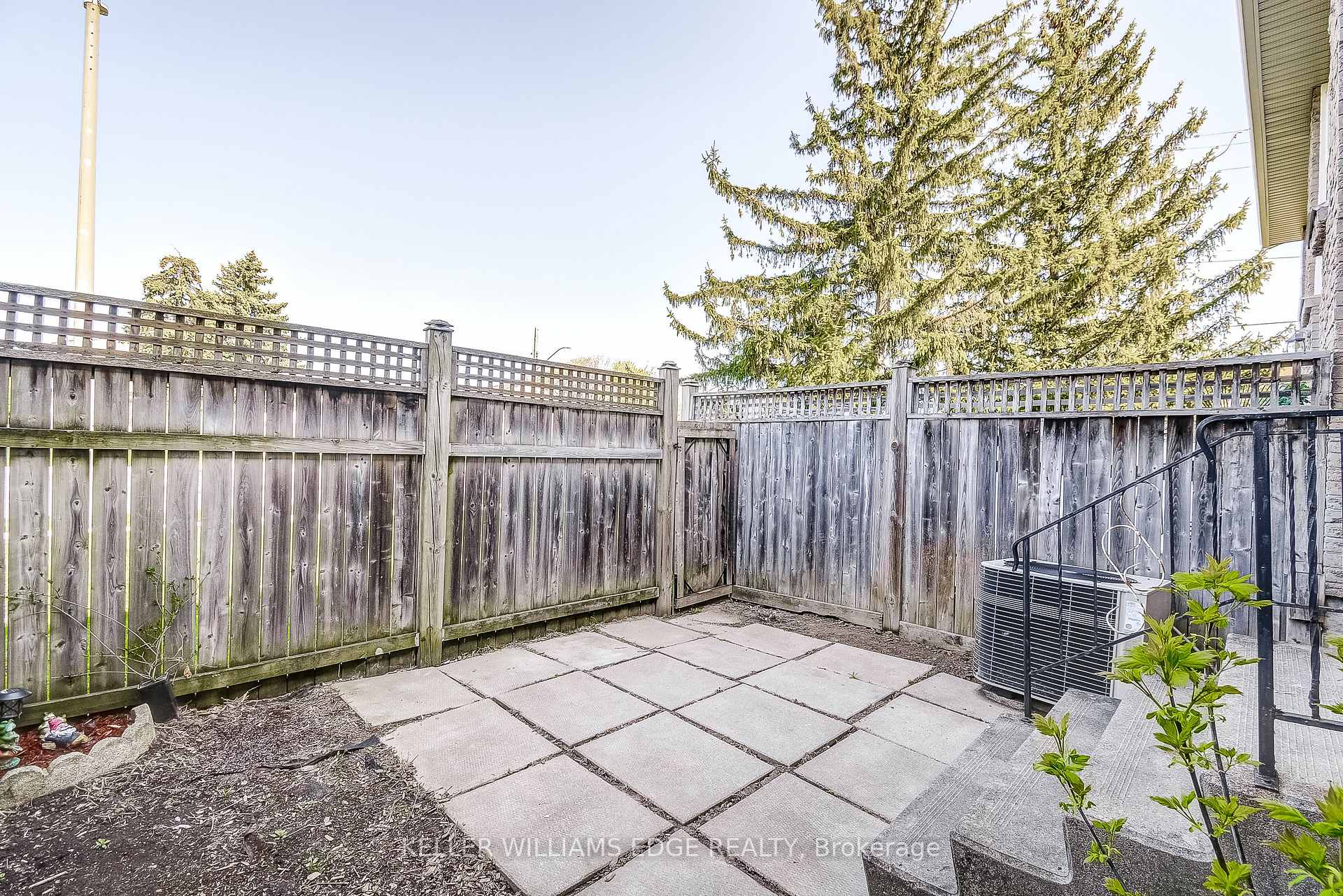 Photo 13 of Unit 3, 1355 Upper Gage Avenue, Hamilton, Gurnett — HOMEH