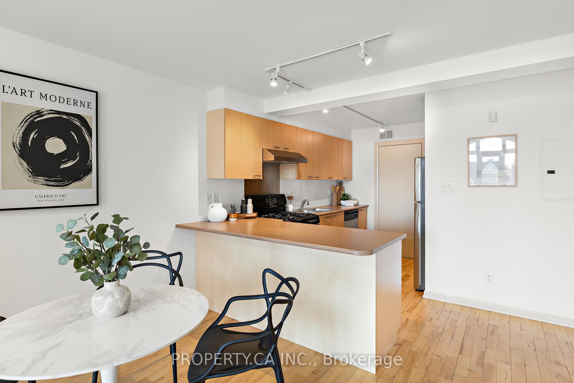 Photo 13 of Unit 209, 660 Pape Avenue, Toronto, North Riverdale — HOMEH