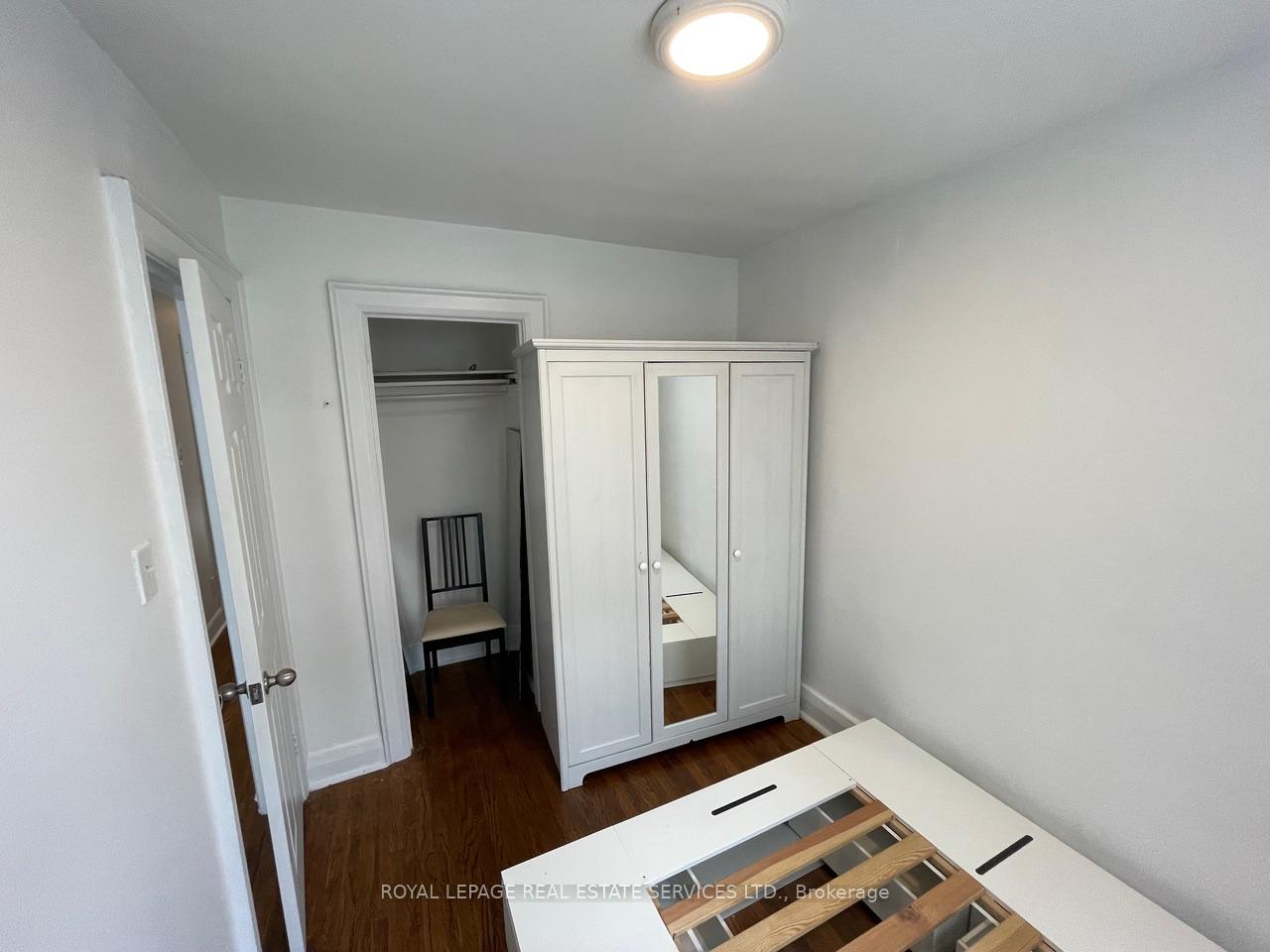 Photo 4 of Unit D, 136 Avenue Road, Toronto, The Annex — HOMEH
