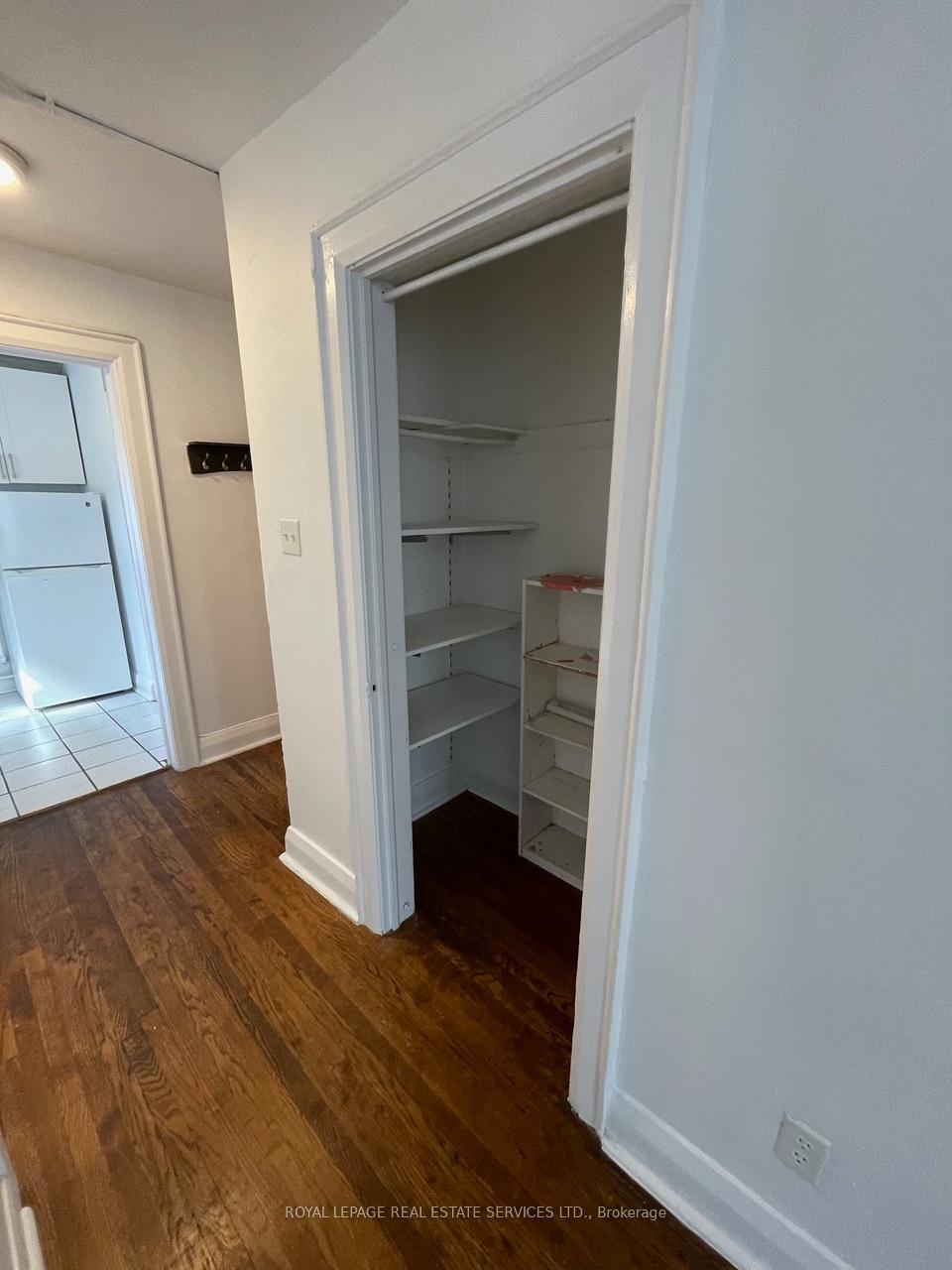 Photo 9 of Unit D, 136 Avenue Road, Toronto, The Annex — HOMEH
