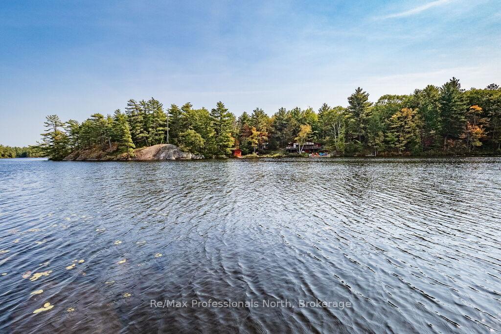 Photo 3 of 1006 Booth Lane, Gravenhurst, Muskoka (S) — HOMEH