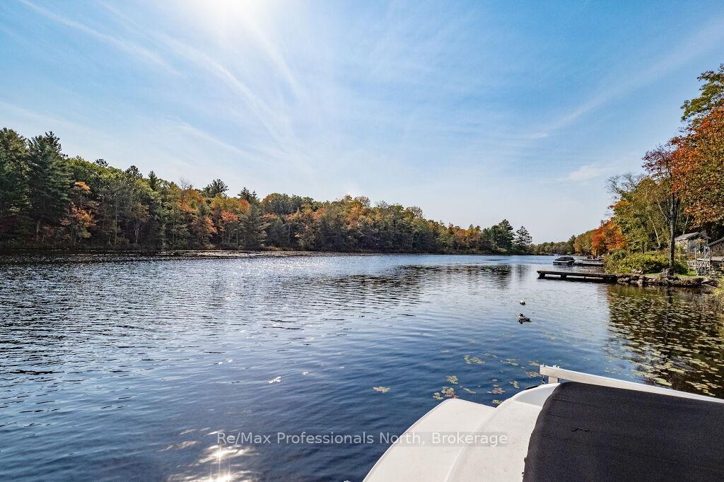Photo 4 of 1006 Booth Lane, Gravenhurst, Muskoka (S) — HOMEH