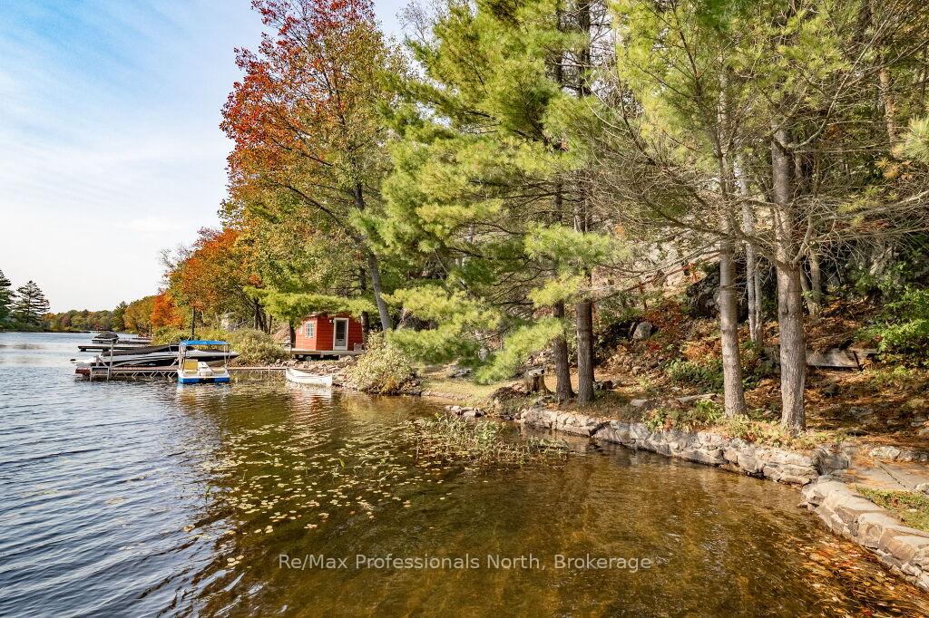 Photo 6 of 1006 Booth Lane, Gravenhurst, Muskoka (S) — HOMEH