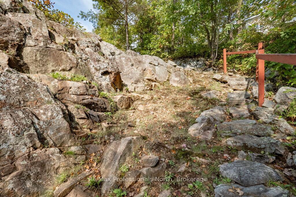 Photo 49 of 1006 Booth Lane, Gravenhurst, Muskoka (S) — HOMEH