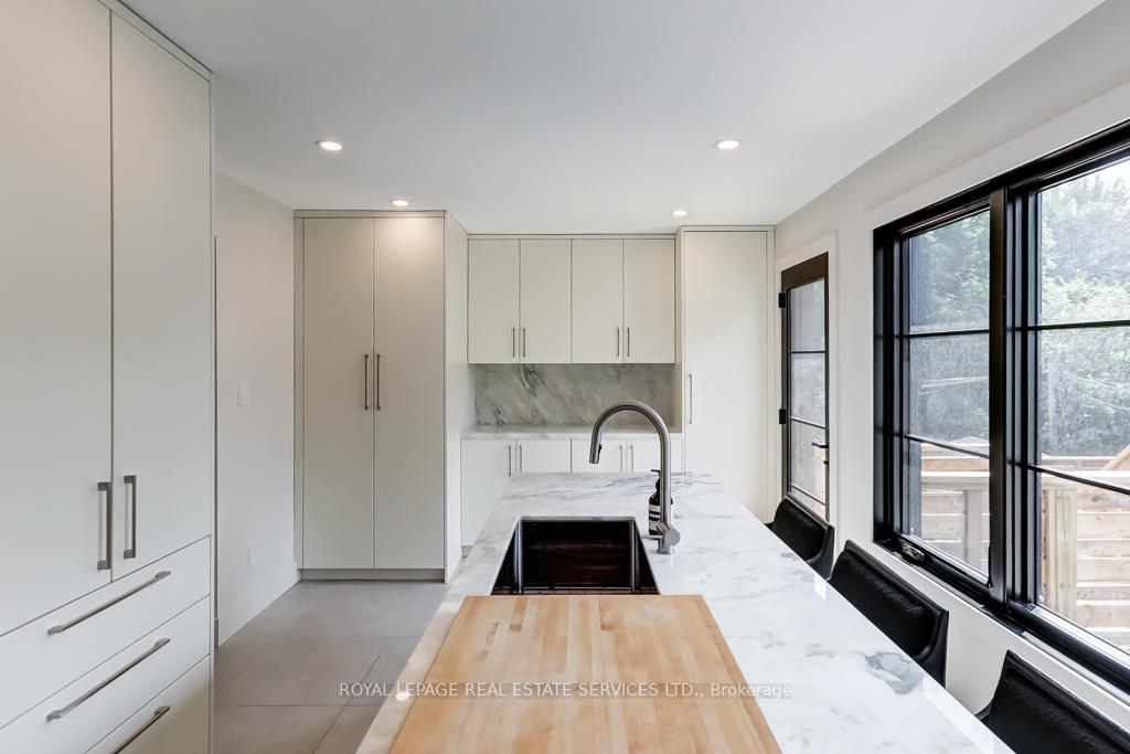 Photo 9 of Unit 2nd Floor, 5 Belsize Drive, Toronto, Mount Pleasant West — HOMEH