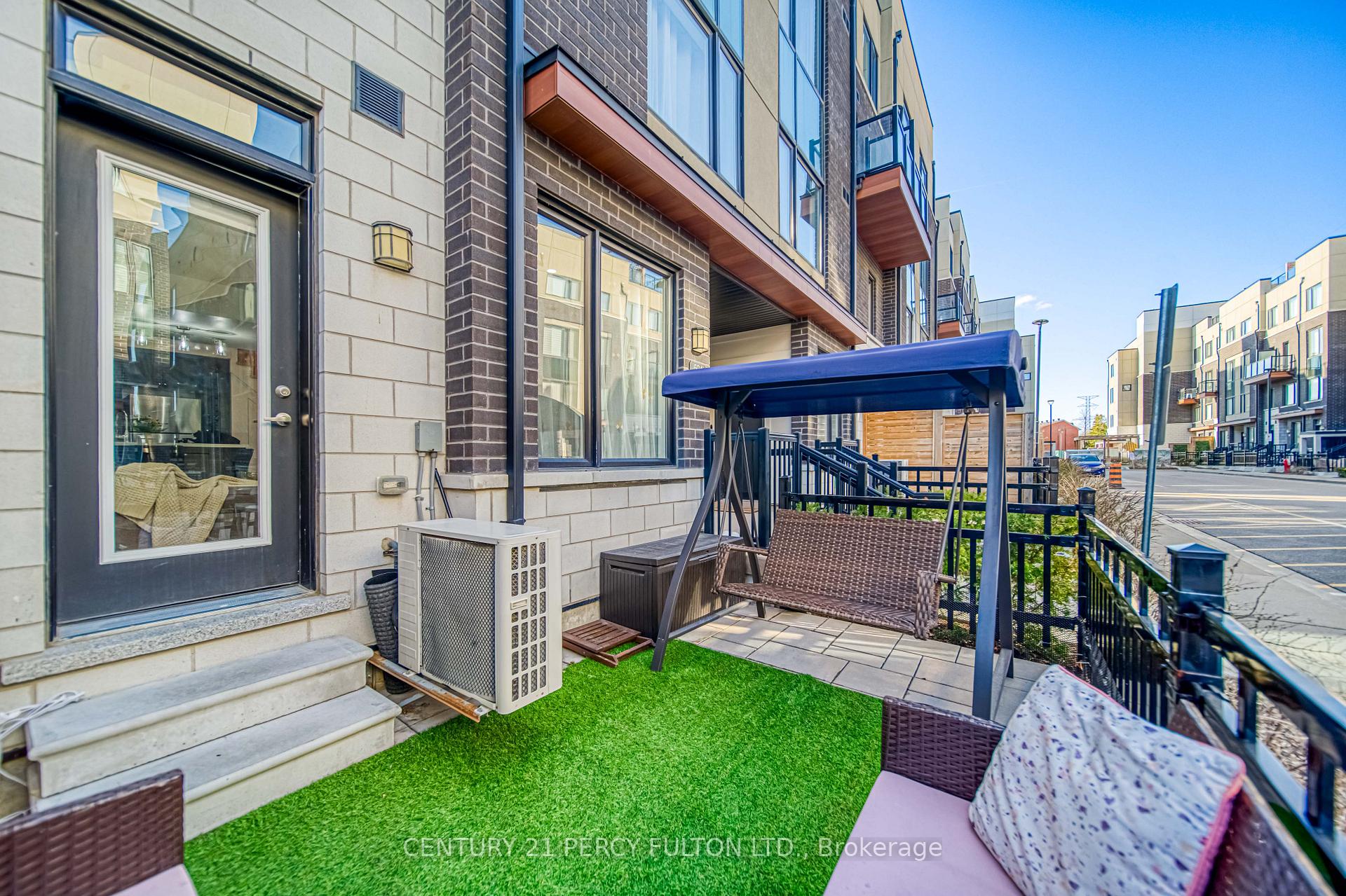 Photo 18 of Unit 504, 1555 Kingston Road, Pickering, Town Centre — HOMEH
