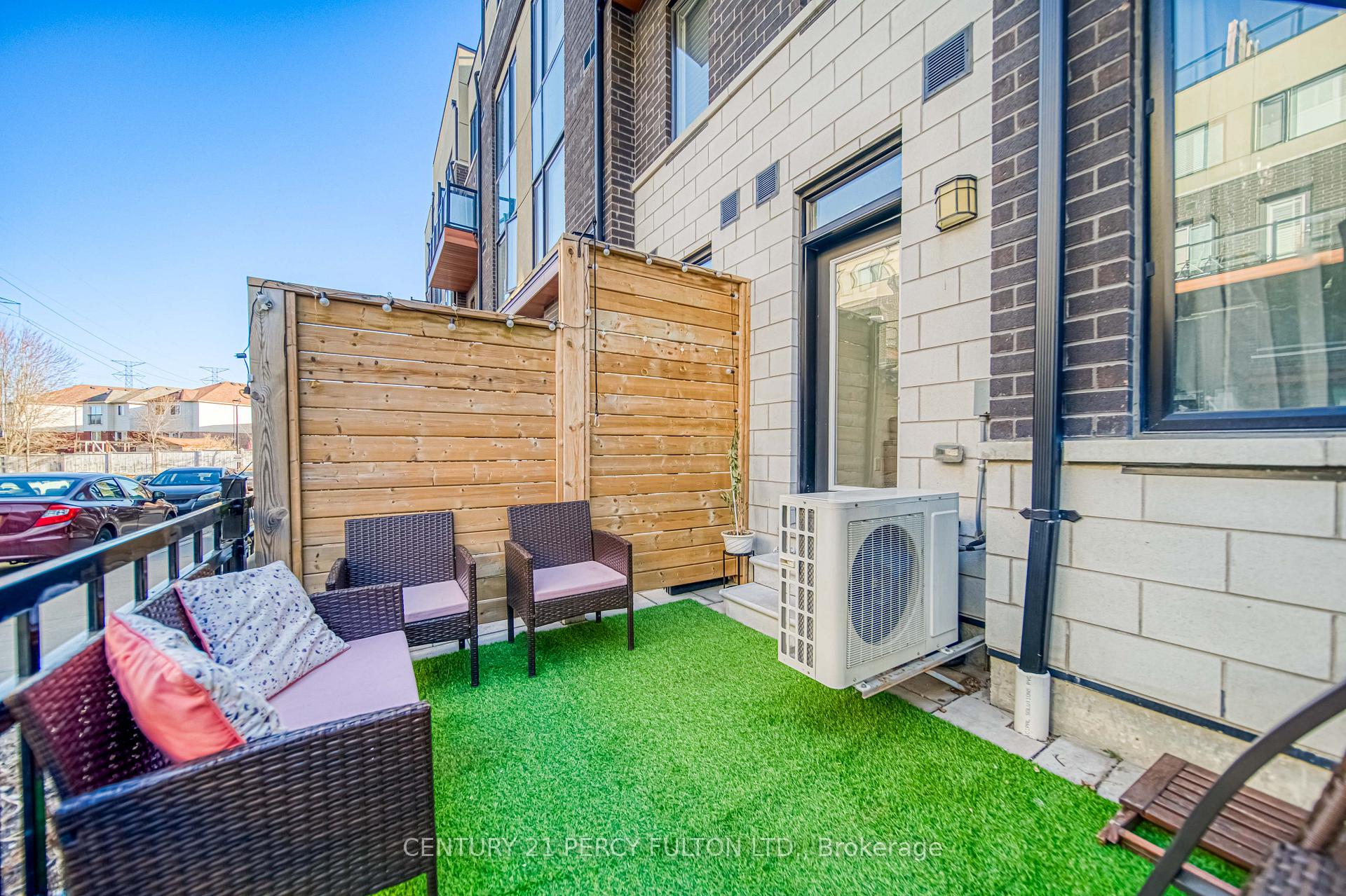 Photo 14 of Unit 504, 1555 Kingston Road, Pickering, Town Centre — HOMEH