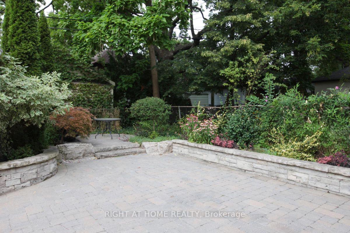 Photo 6 of Unit Main, 906 Avenue Road, Toronto, Yonge-Eglinton — HOMEH