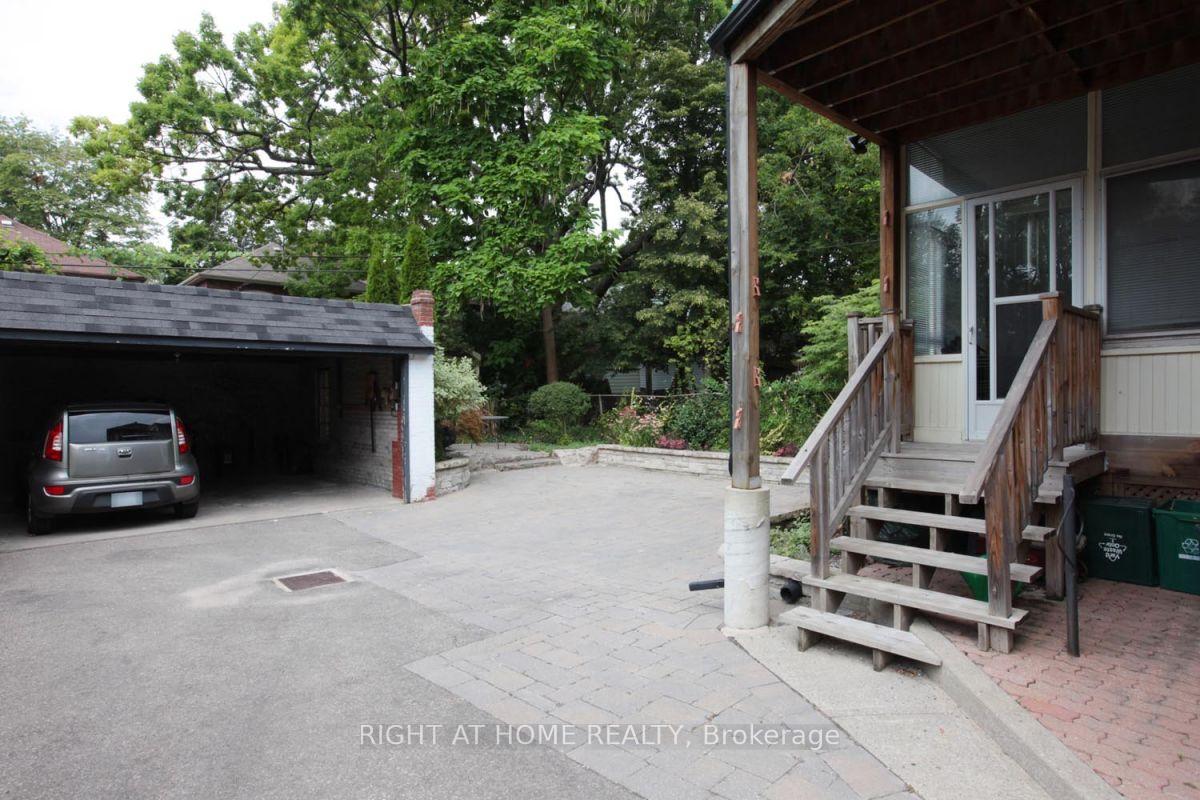Photo 5 of Unit Main, 906 Avenue Road, Toronto, Yonge-Eglinton — HOMEH