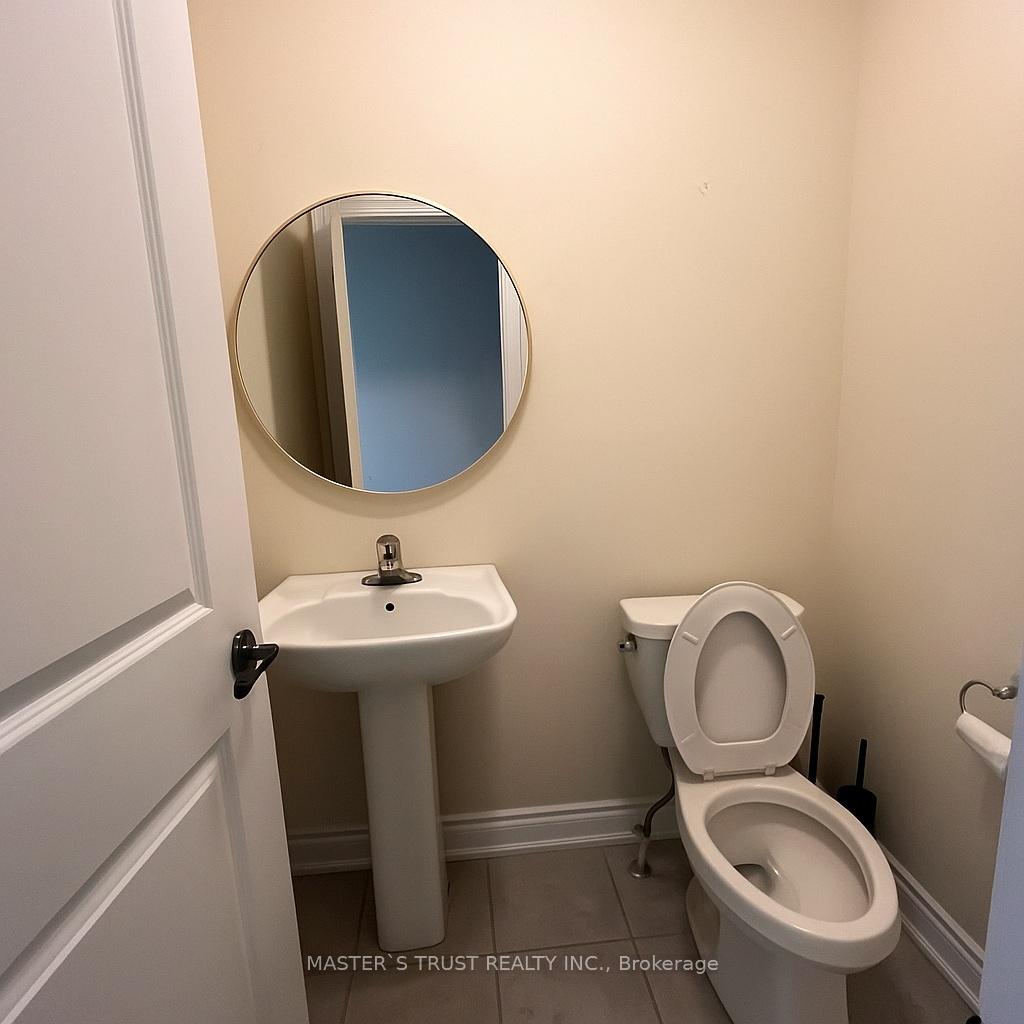 Photo 7 of 126 Lorne Thomas Place, New Tecumseth, Alliston — HOMEH