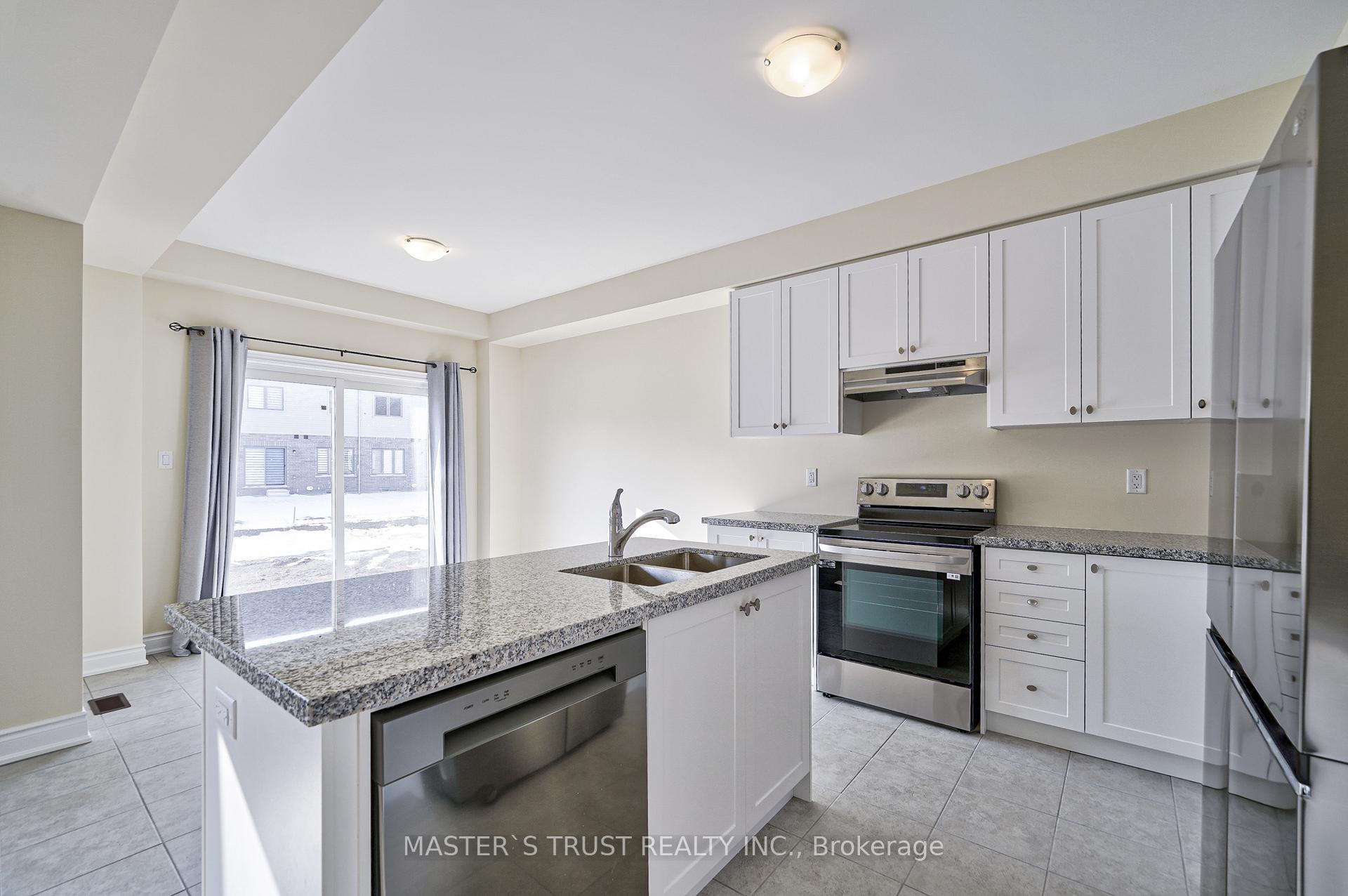 Photo 19 of 126 Lorne Thomas Place, New Tecumseth, Alliston — HOMEH