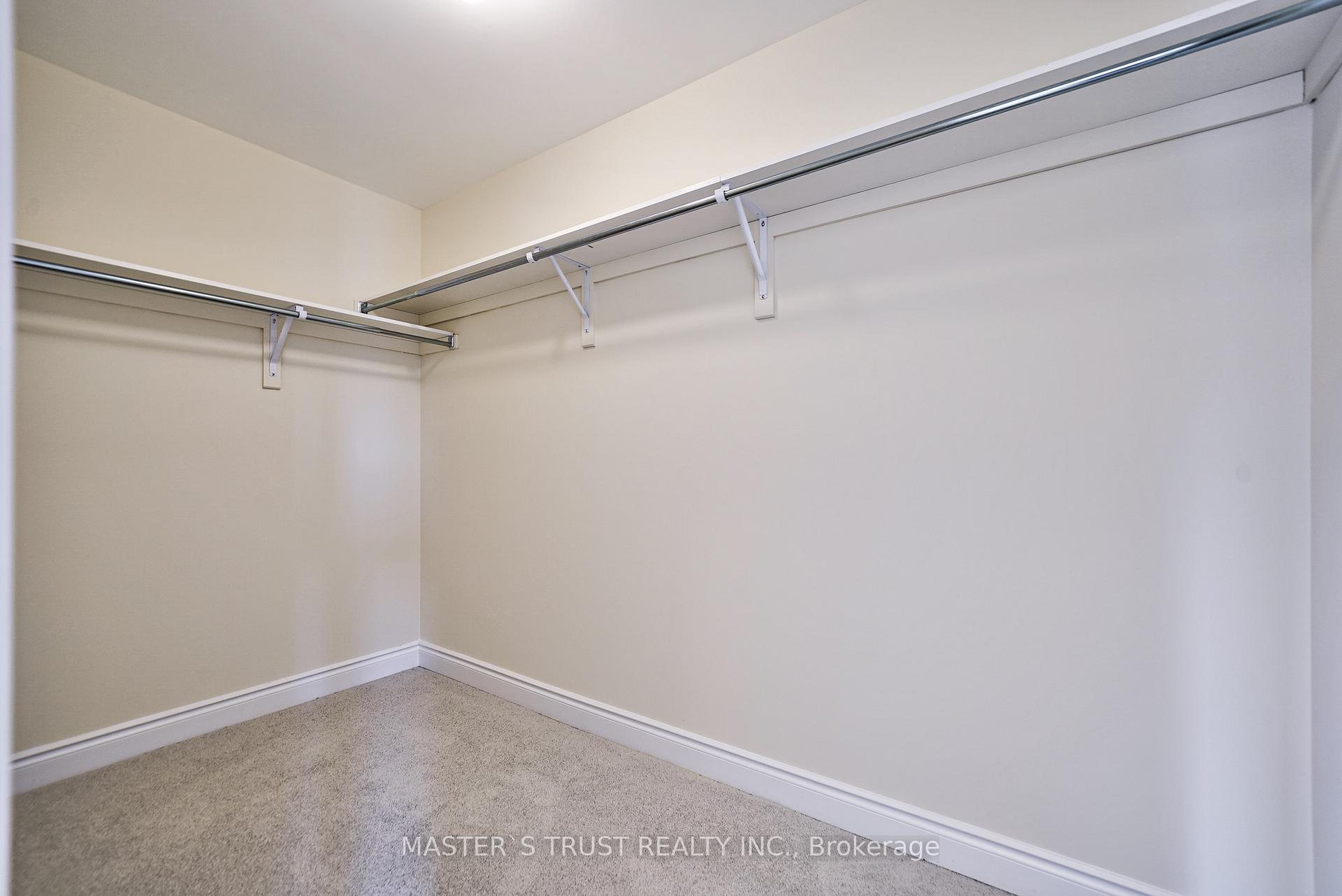 Photo 16 of 126 Lorne Thomas Place, New Tecumseth, Alliston — HOMEH