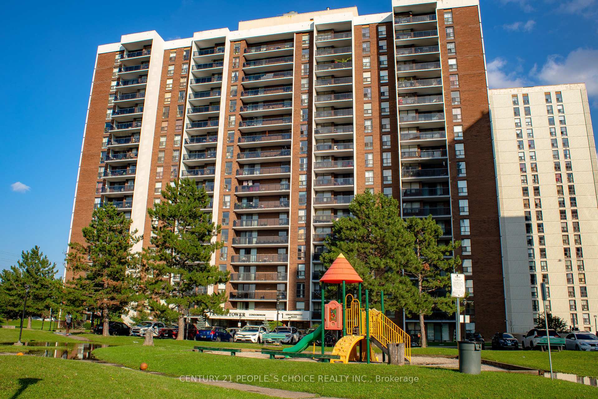 Photo 5 of Unit 907, 21 Knightsbridge Road, Brampton, Queen Street Corridor — HOMEH