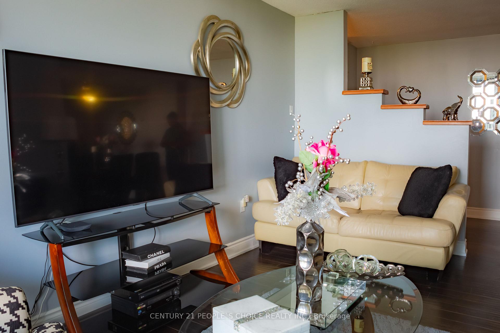 Photo 8 of Unit 907, 21 Knightsbridge Road, Brampton, Queen Street Corridor — HOMEH