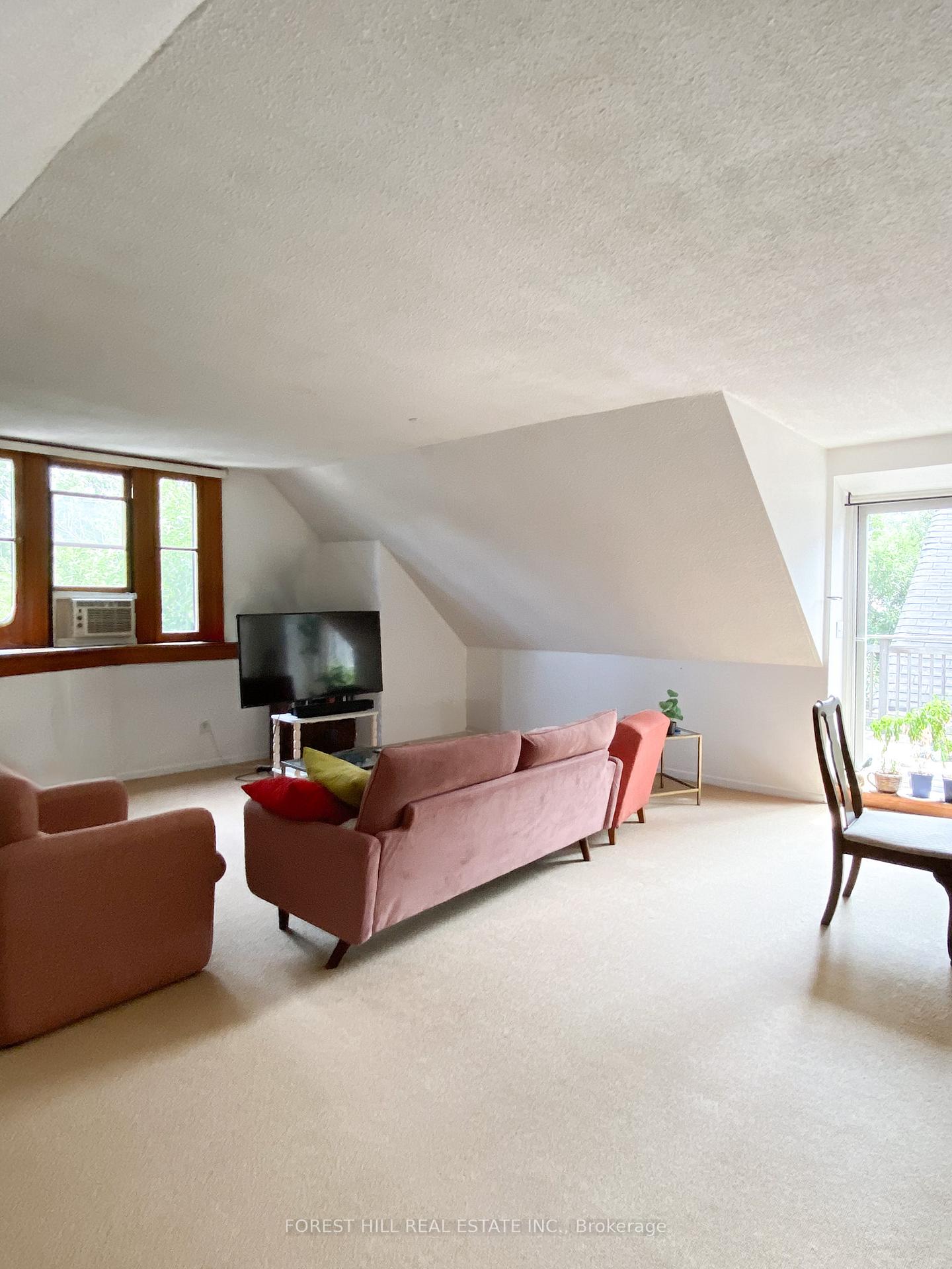 Photo 6 of Unit 5, 72 Walmer Road, Toronto, The Annex — HOMEH