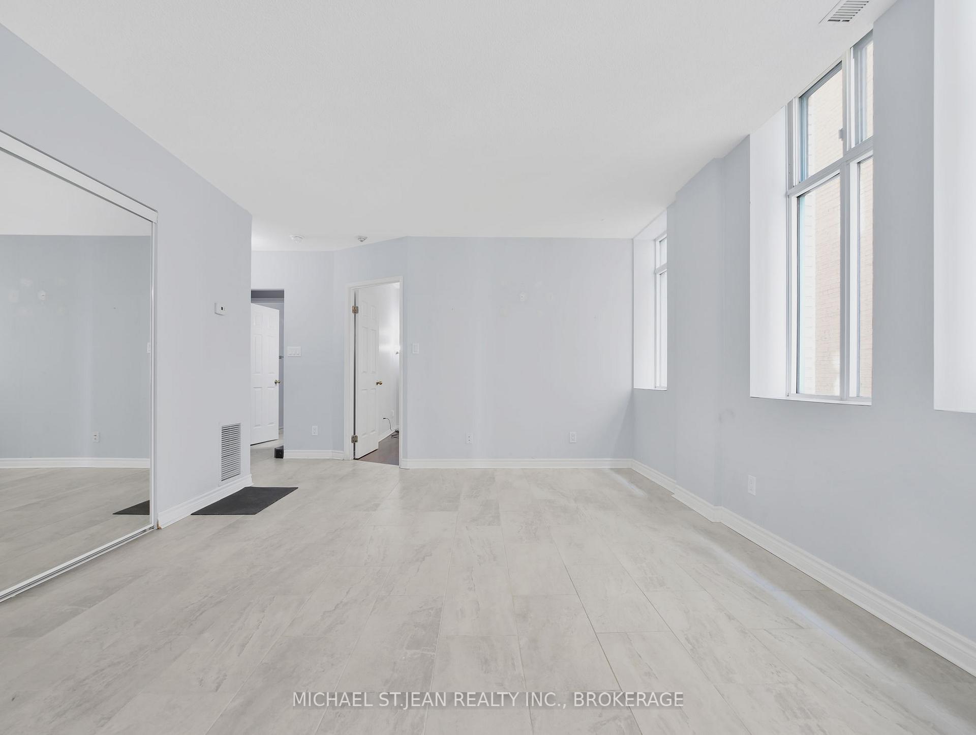 Photo 4 of Unit 703, 36 James Street S, Hamilton, Central — HOMEH