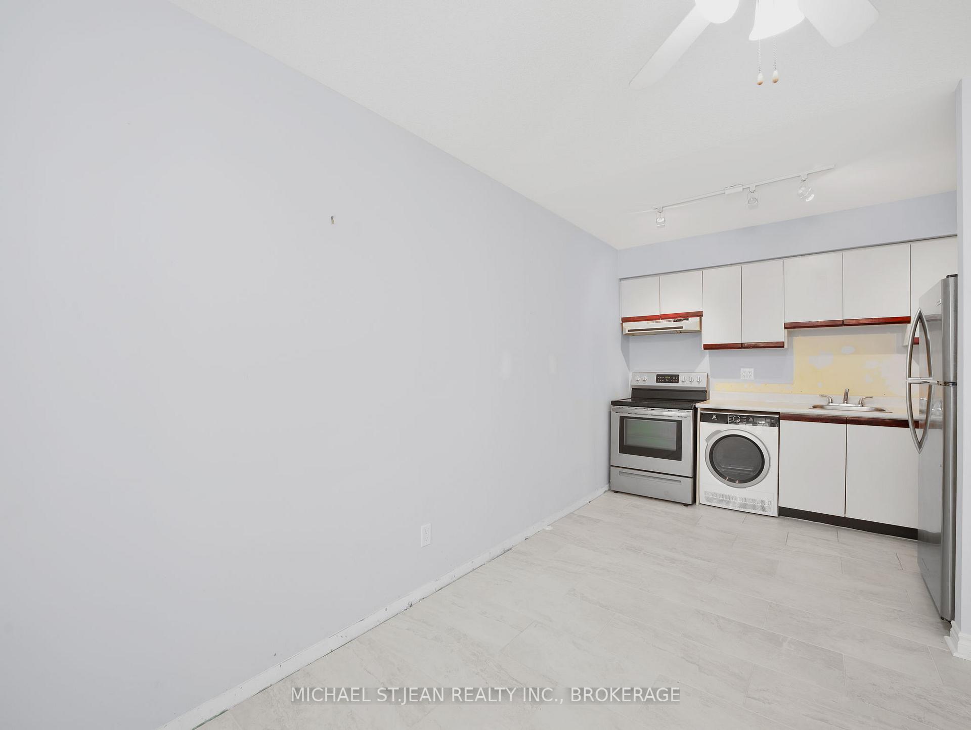 Photo 7 of Unit 703, 36 James Street S, Hamilton, Central — HOMEH