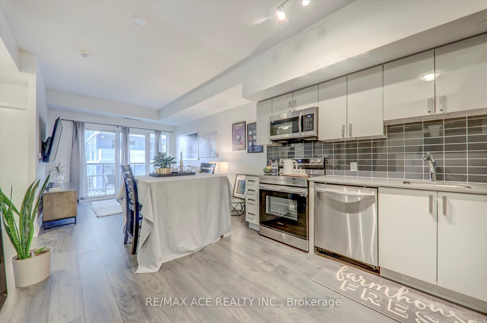 Photo 16 of Unit 411, 1480 Bayly Street, Pickering, Bay Ridges — HOMEH