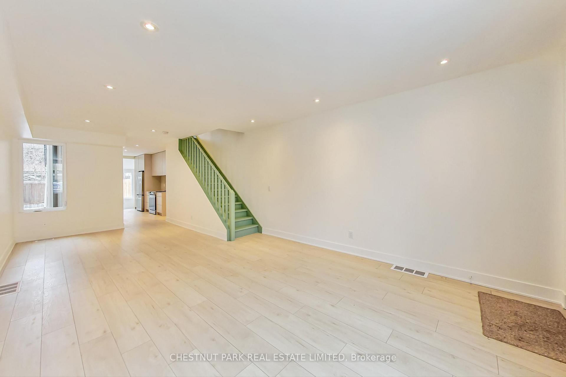 Photo 14 of 220 Albany Avenue, Toronto, The Annex — HOMEH