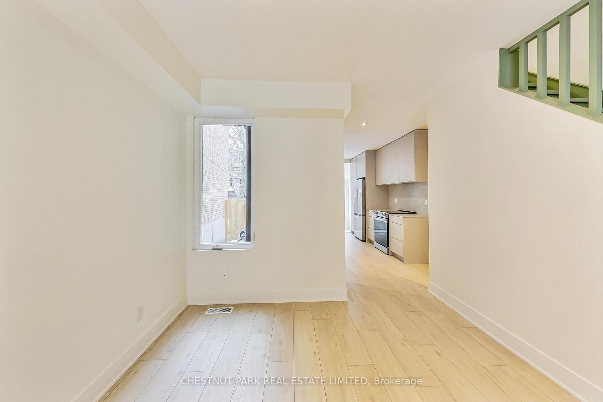 Photo 10 of 220 Albany Avenue, Toronto, The Annex — HOMEH