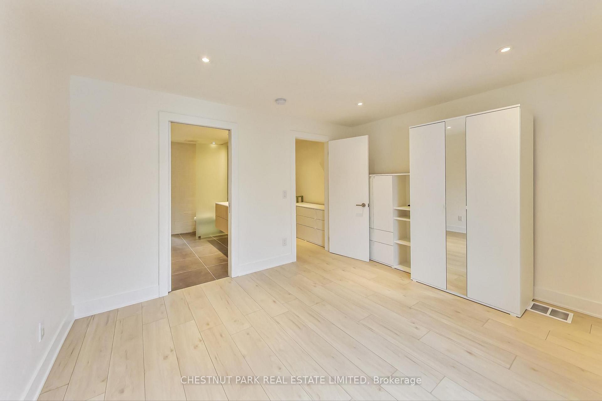 Photo 11 of 220 Albany Avenue, Toronto, The Annex — HOMEH