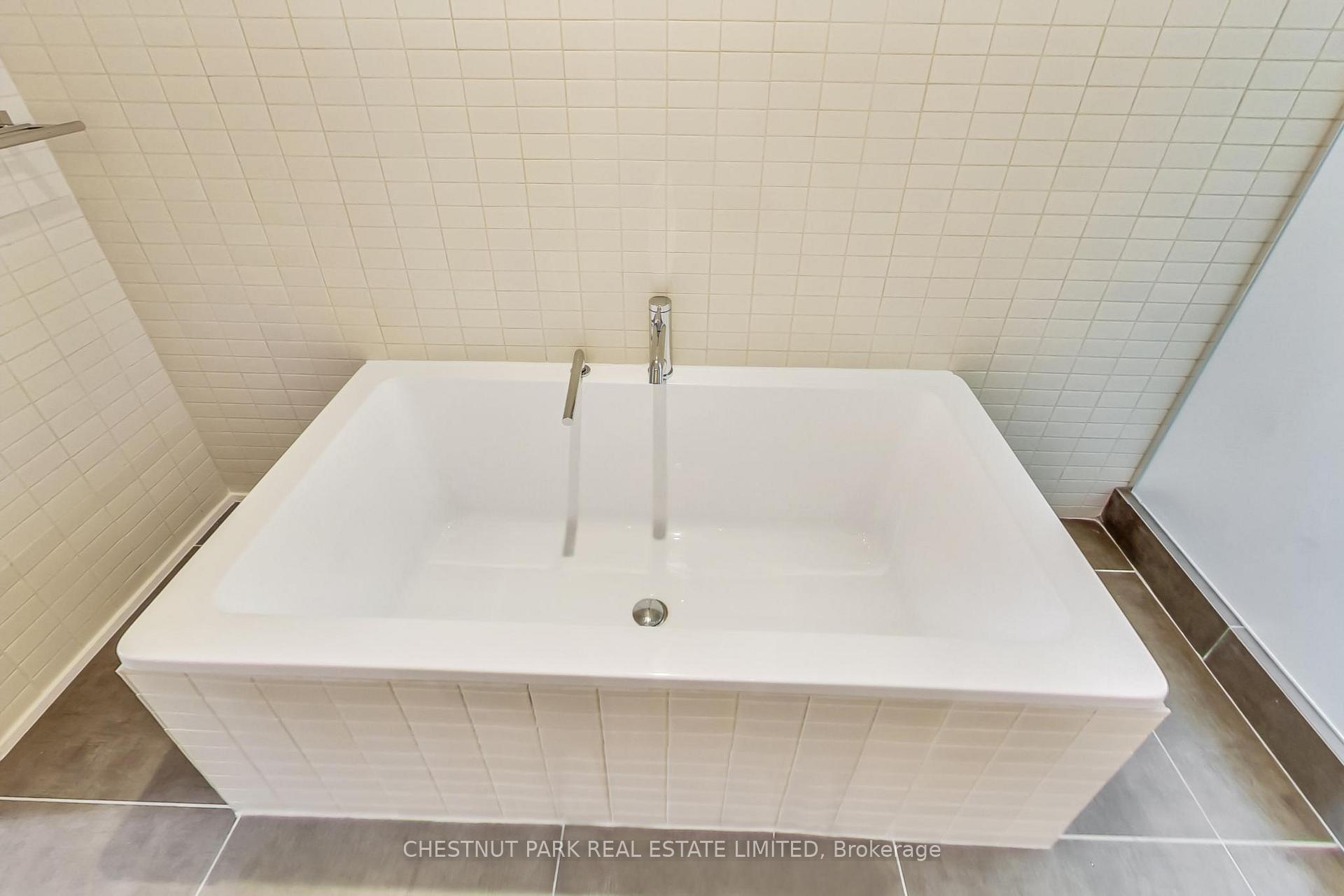 Photo 27 of 220 Albany Avenue, Toronto, The Annex — HOMEH