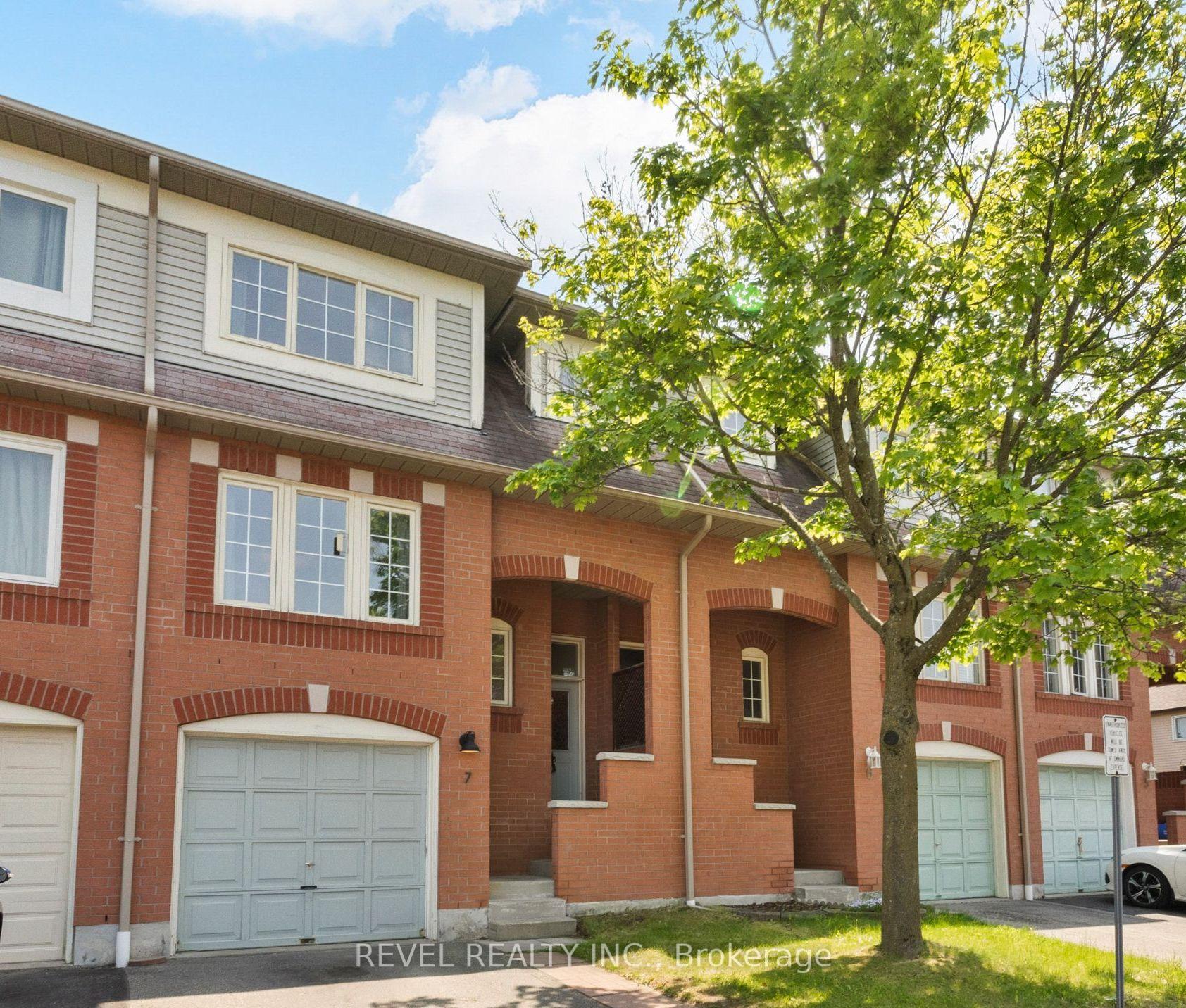 Front of Unit 7, 1801 Nichol Ave N