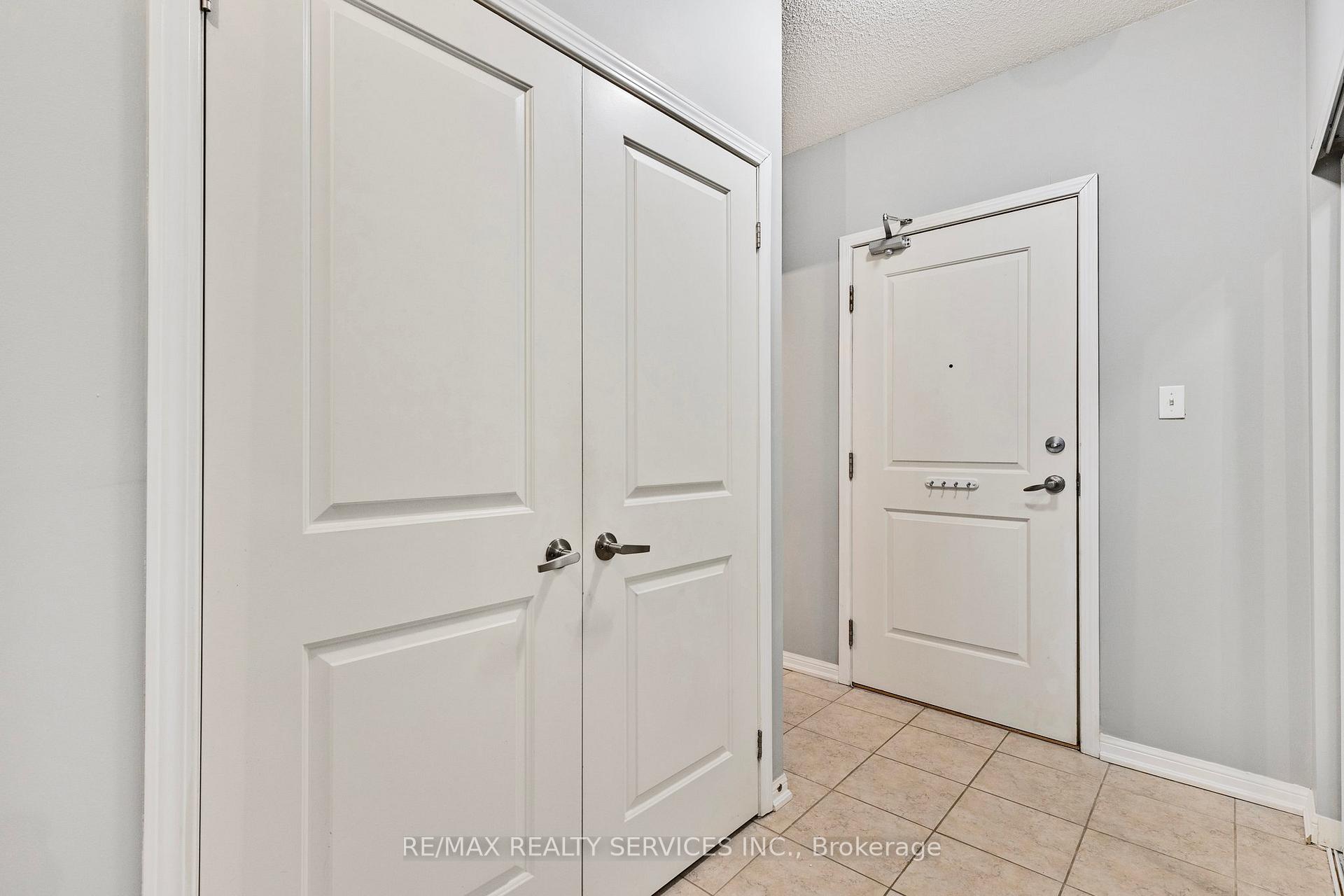 Photo 11 of Unit 123, 54 Harvey Johnston Way, Whitby, Brooklin — HOMEH