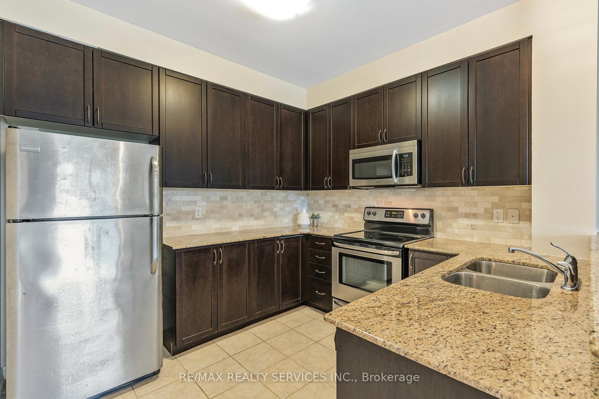 Photo 16 of Unit 123, 54 Harvey Johnston Way, Whitby, Brooklin — HOMEH