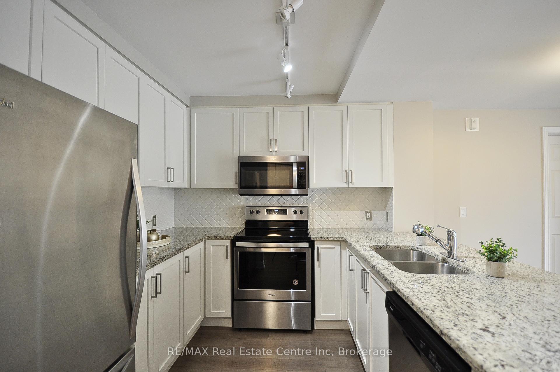 Photo 5 of Unit 217, 21 Brookhouse Drive, Clarington, Newcastle — HOMEH