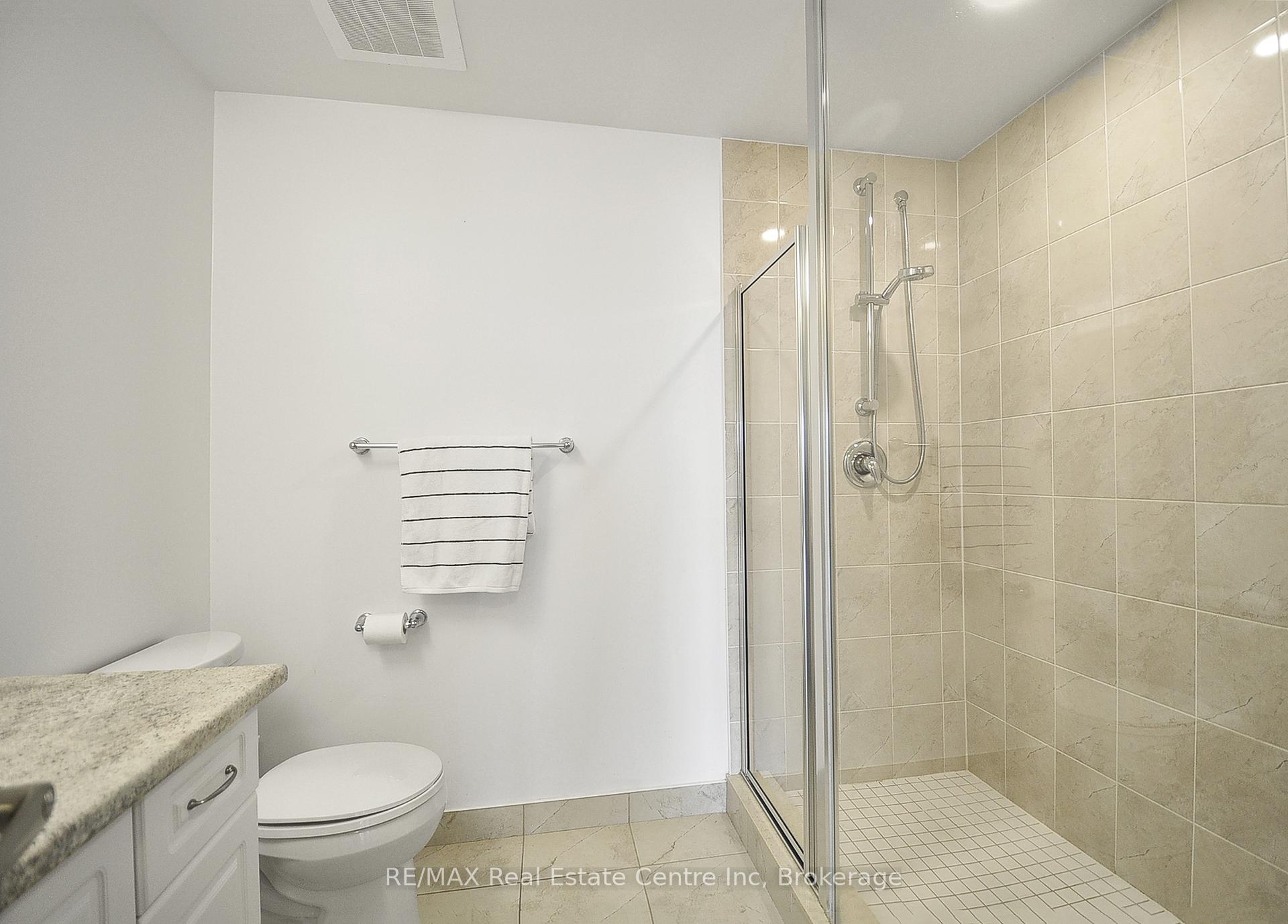 Photo 11 of Unit 217, 21 Brookhouse Drive, Clarington, Newcastle — HOMEH