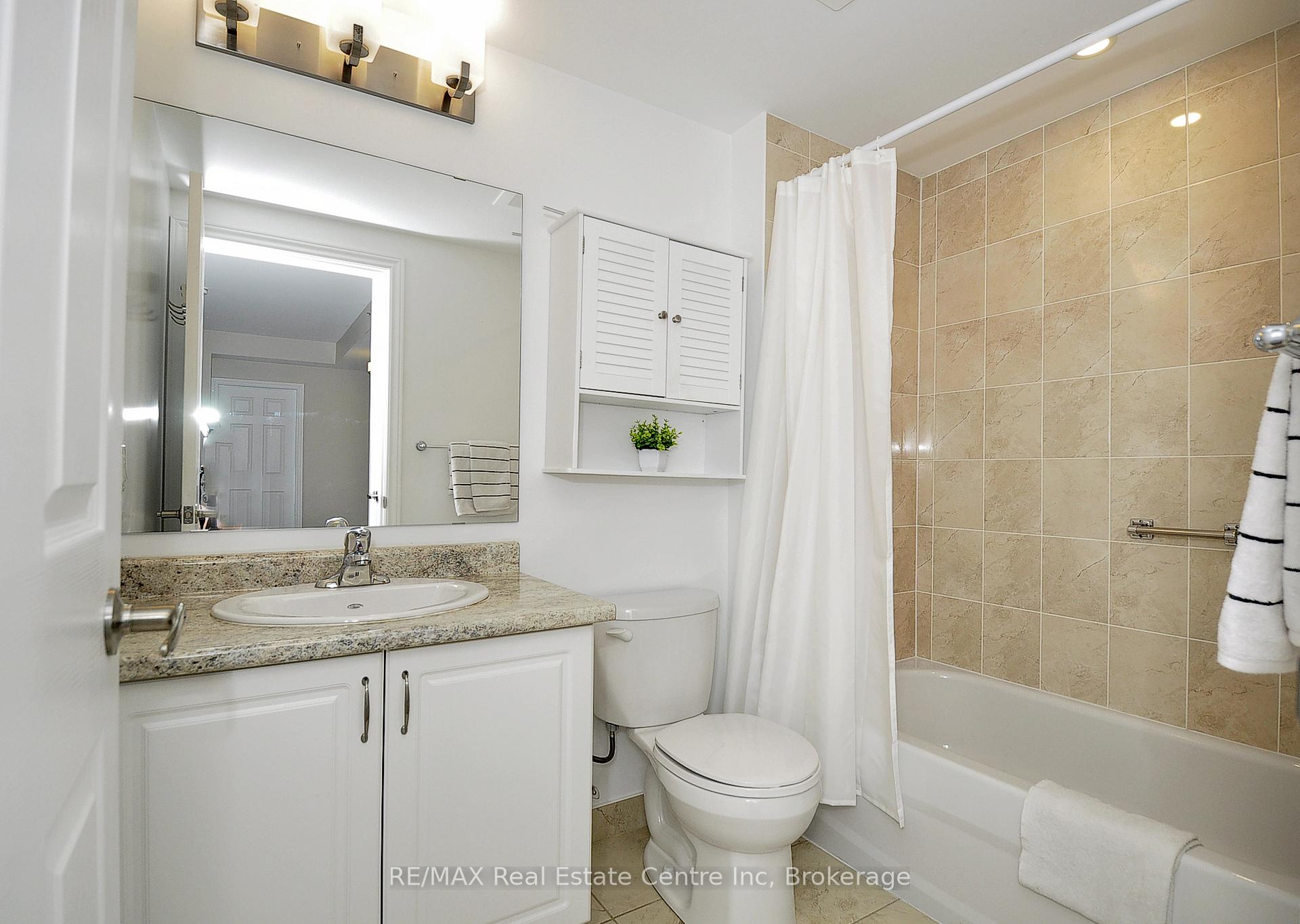 Photo 16 of Unit 217, 21 Brookhouse Drive, Clarington, Newcastle — HOMEH