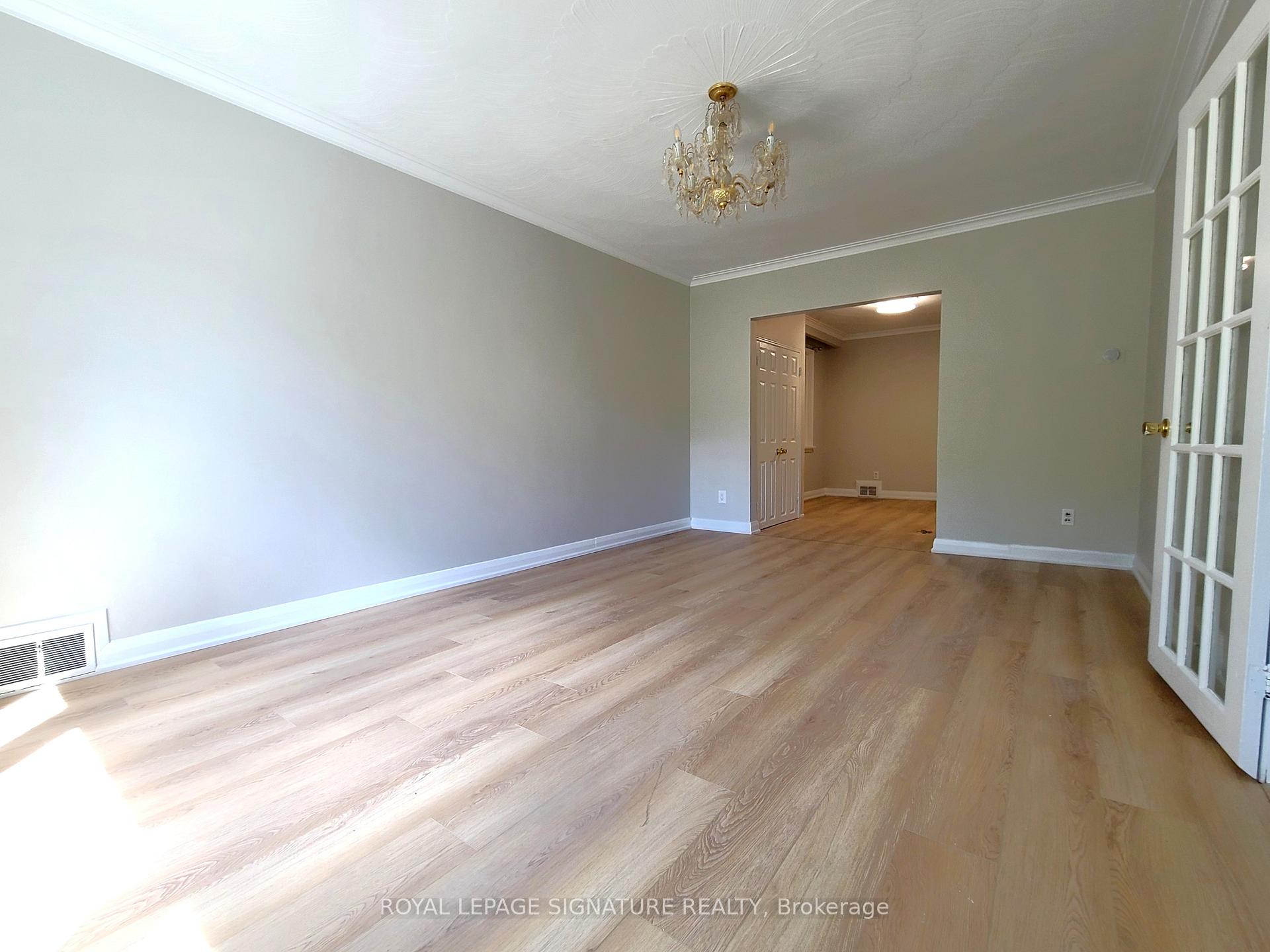 Photo 2 of Unit Main, 79 Marlee Avenue, Toronto, Forest Hill North — HOMEH