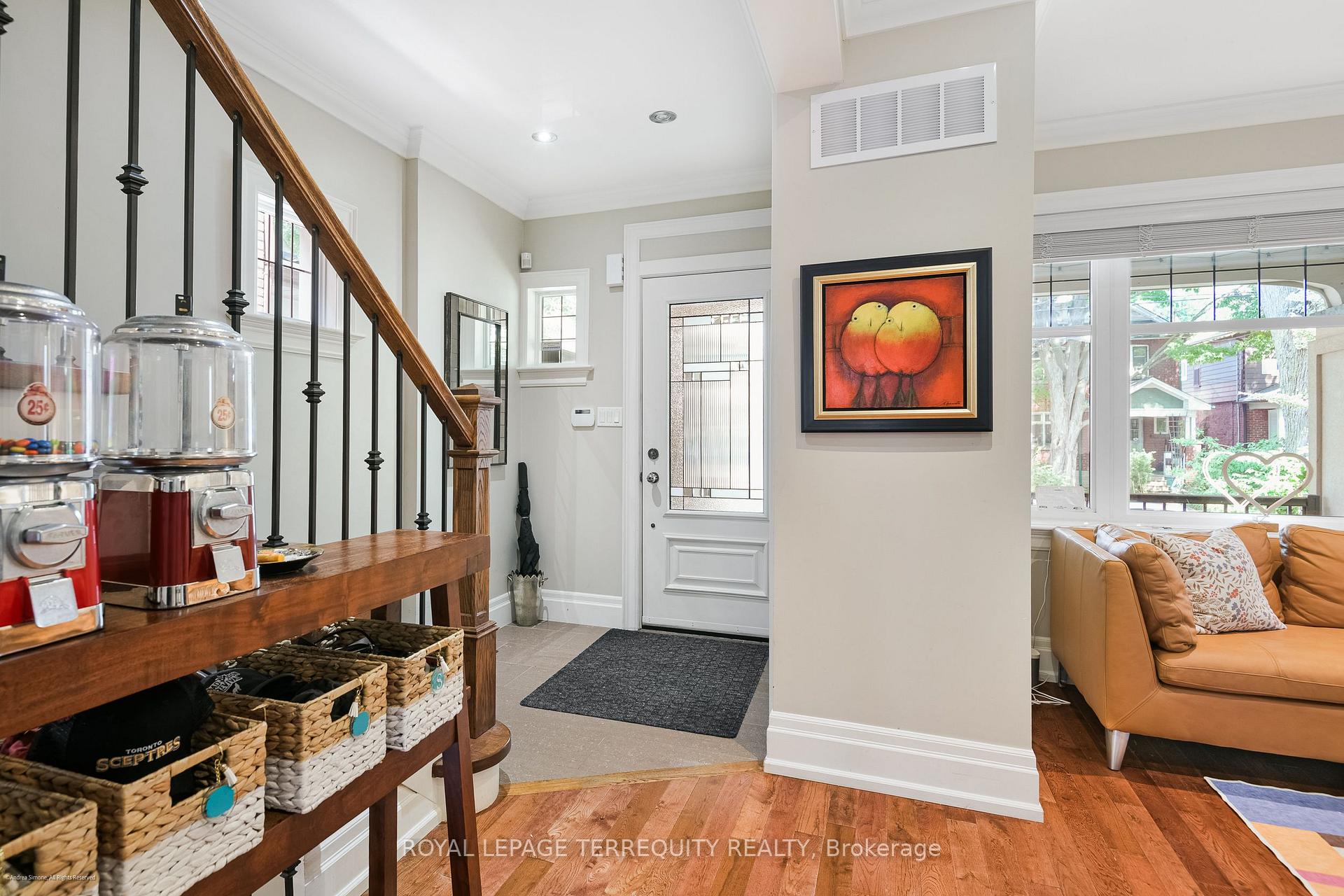 Photo 6 of 137 Hillsdale Avenue E, Toronto, Mount Pleasant East — HOMEH