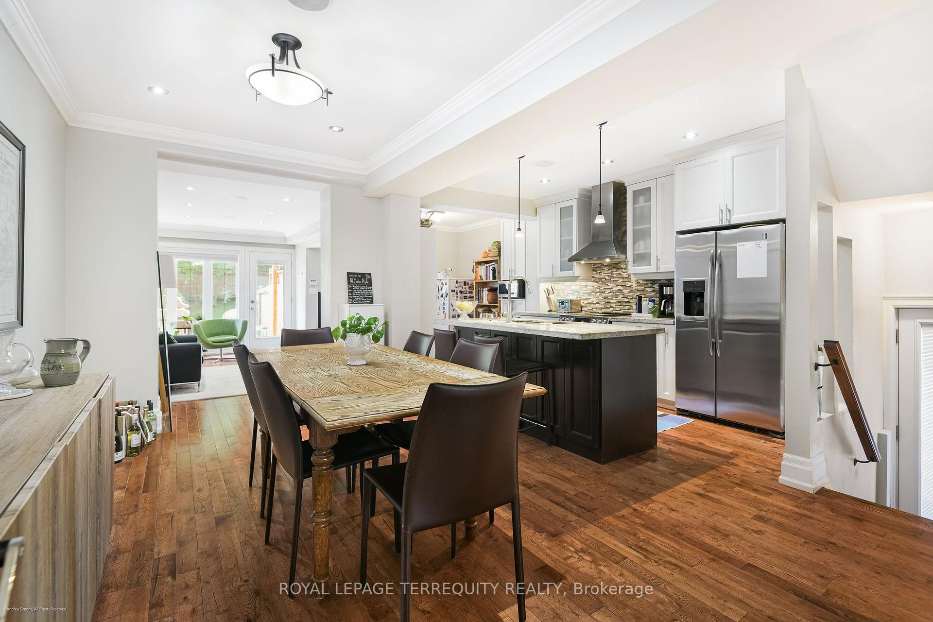 Photo 8 of 137 Hillsdale Avenue E, Toronto, Mount Pleasant East — HOMEH