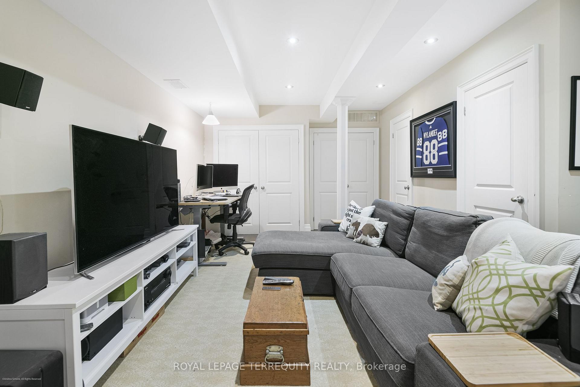 Photo 21 of 137 Hillsdale Avenue E, Toronto, Mount Pleasant East — HOMEH