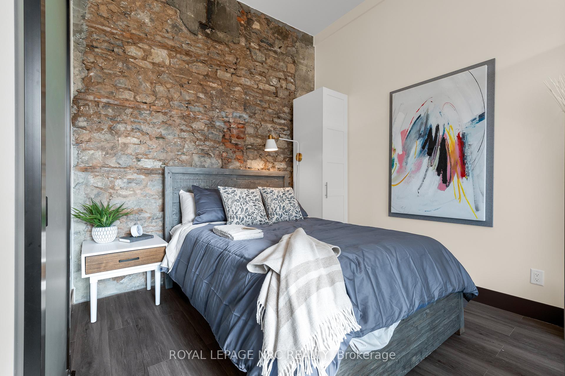 Photo 8 of Unit 204, 121 King Street E, Hamilton, Beasley — HOMEH