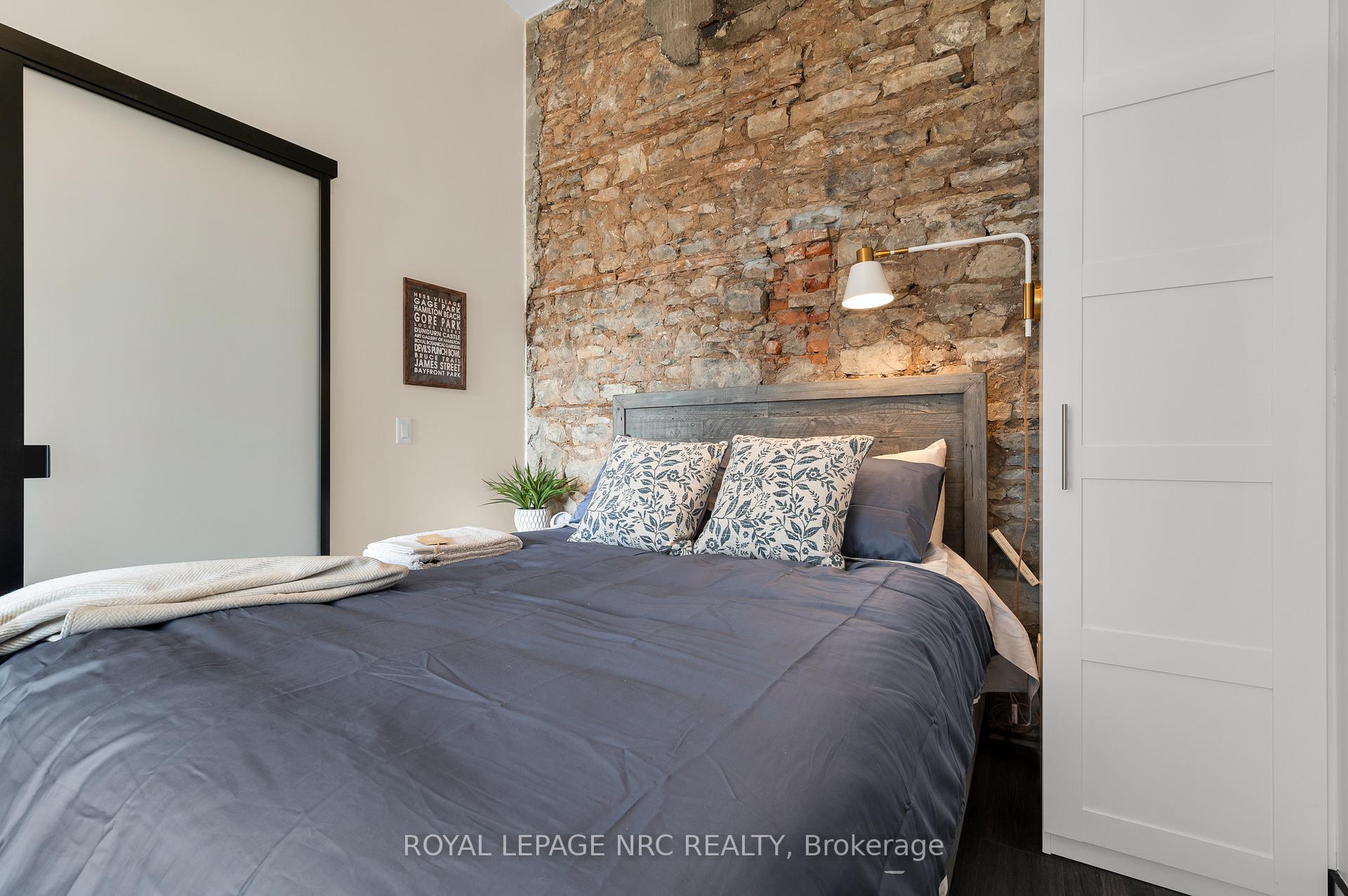 Photo 14 of Unit 204, 121 King Street E, Hamilton, Beasley — HOMEH