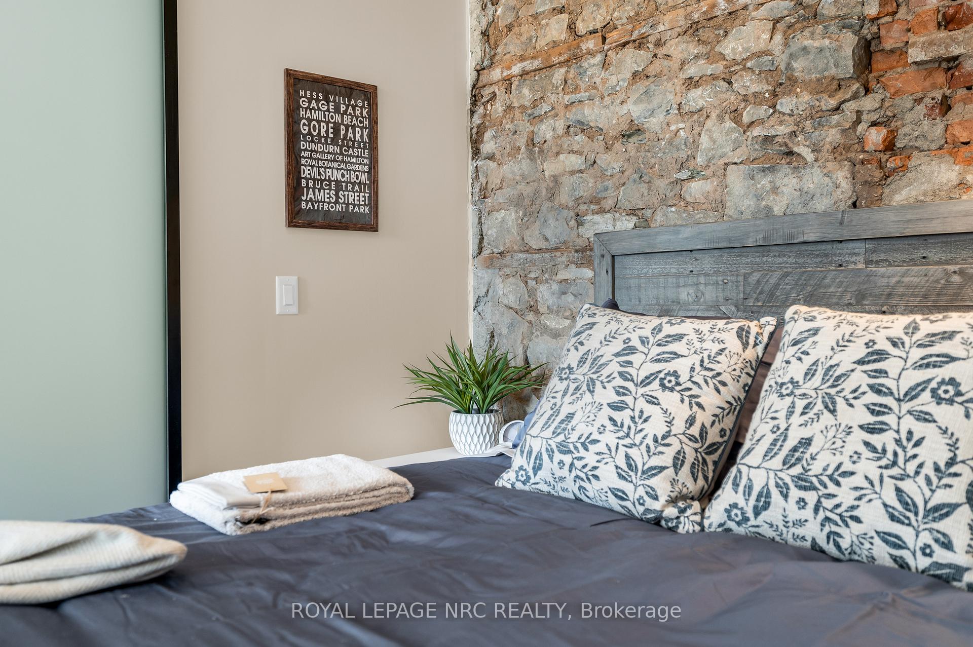 Photo 18 of Unit 204, 121 King Street E, Hamilton, Beasley — HOMEH